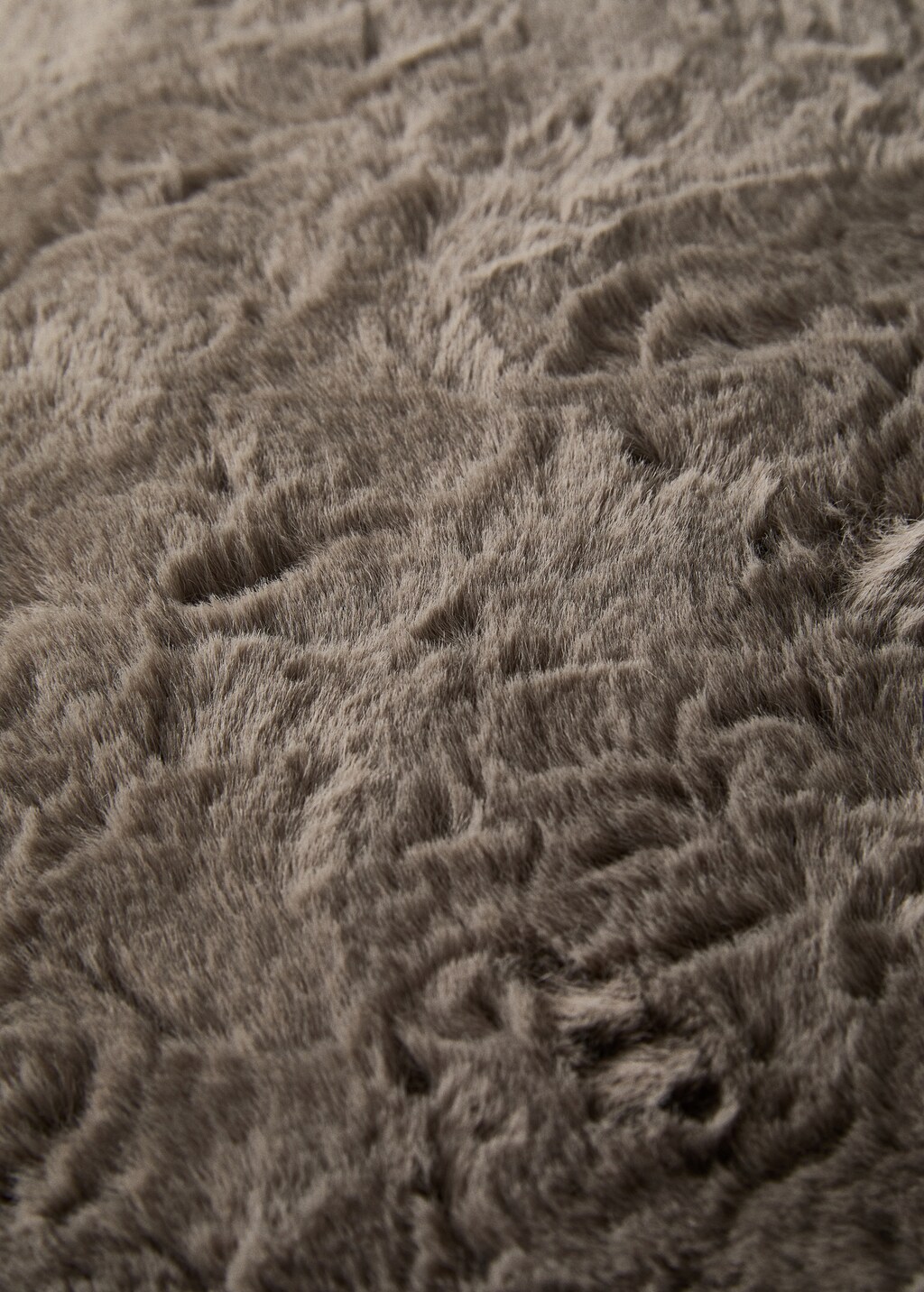 Faux-fur textured cushion cover 50x50 cm