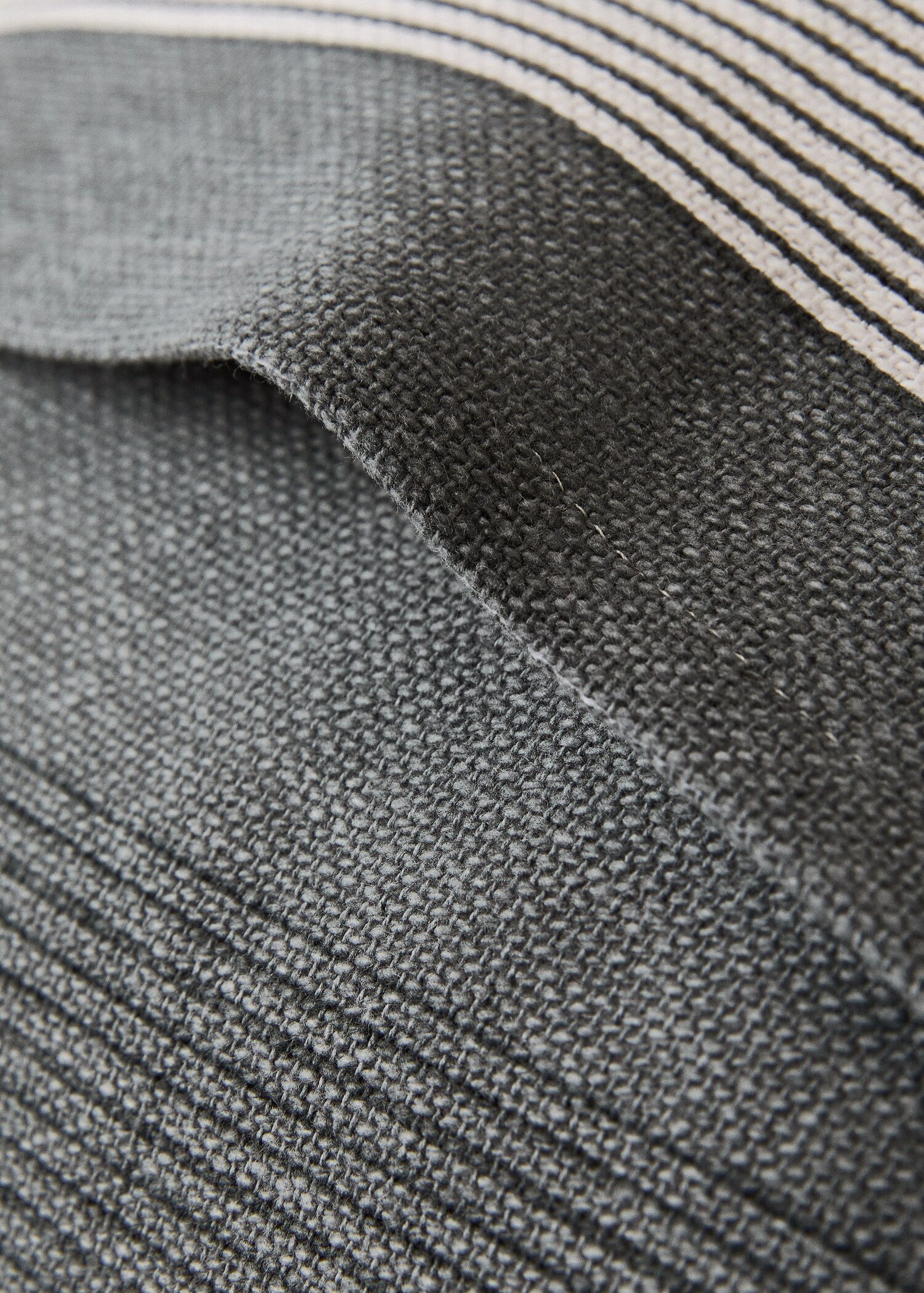 Baumwoll-Kissenhülle mit mehrfarbigem Streifenmuster 30 x 50 cm - Detail des Artikels 3