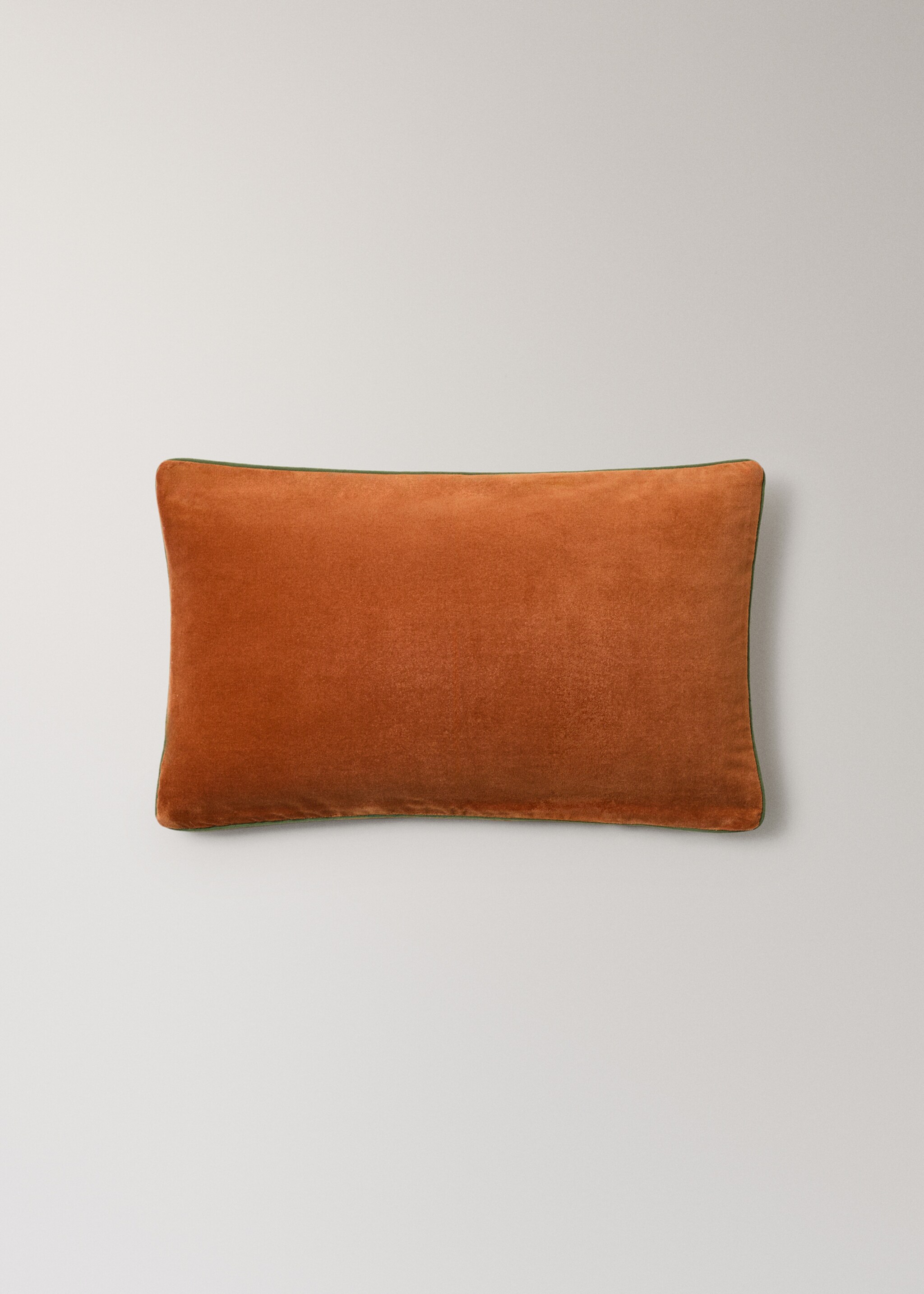 Kissenhülle aus Samt mit Kontrastborte 30 x 50 cm - Artikel ohne Model, Bräunliches Orange. Ref: 17003332-00.