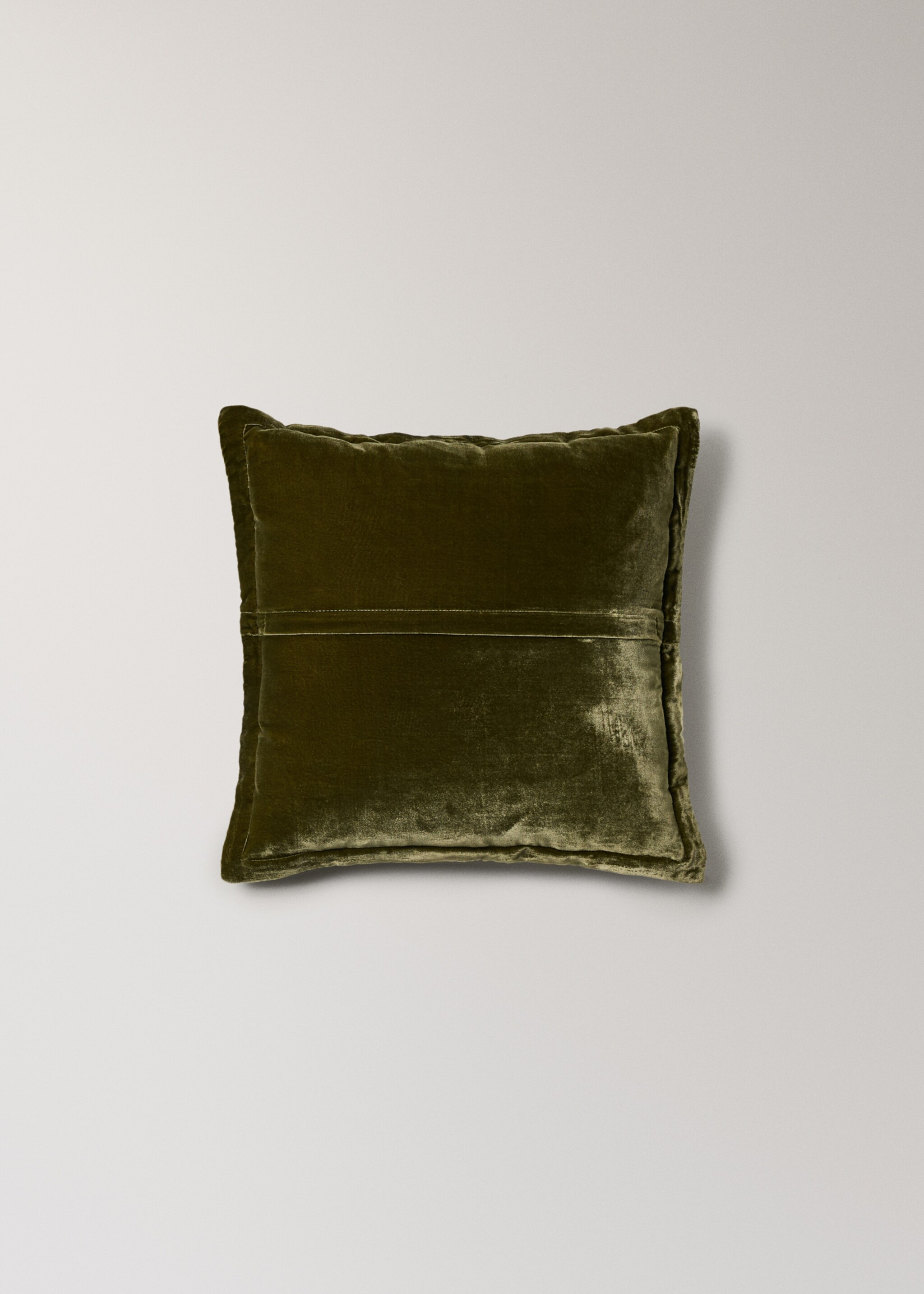 Velvet silk cushion cover 45x45 cm - Details of the article 1, Olive Green. Ref: 17003334-00.