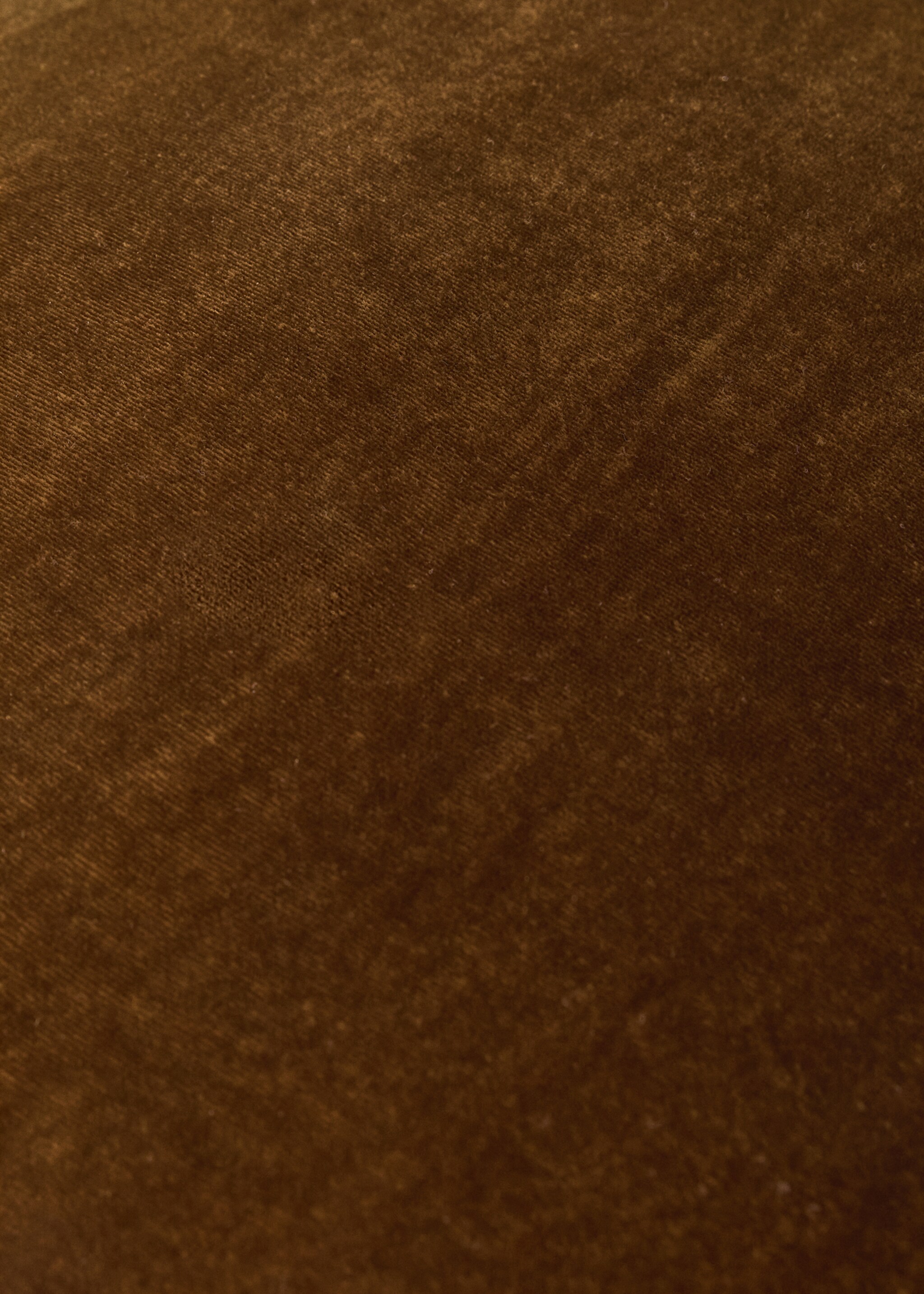 Velvet silk cushion cover 45x45 cm - Details of the article 3, Russet. Ref: 17003334-00.