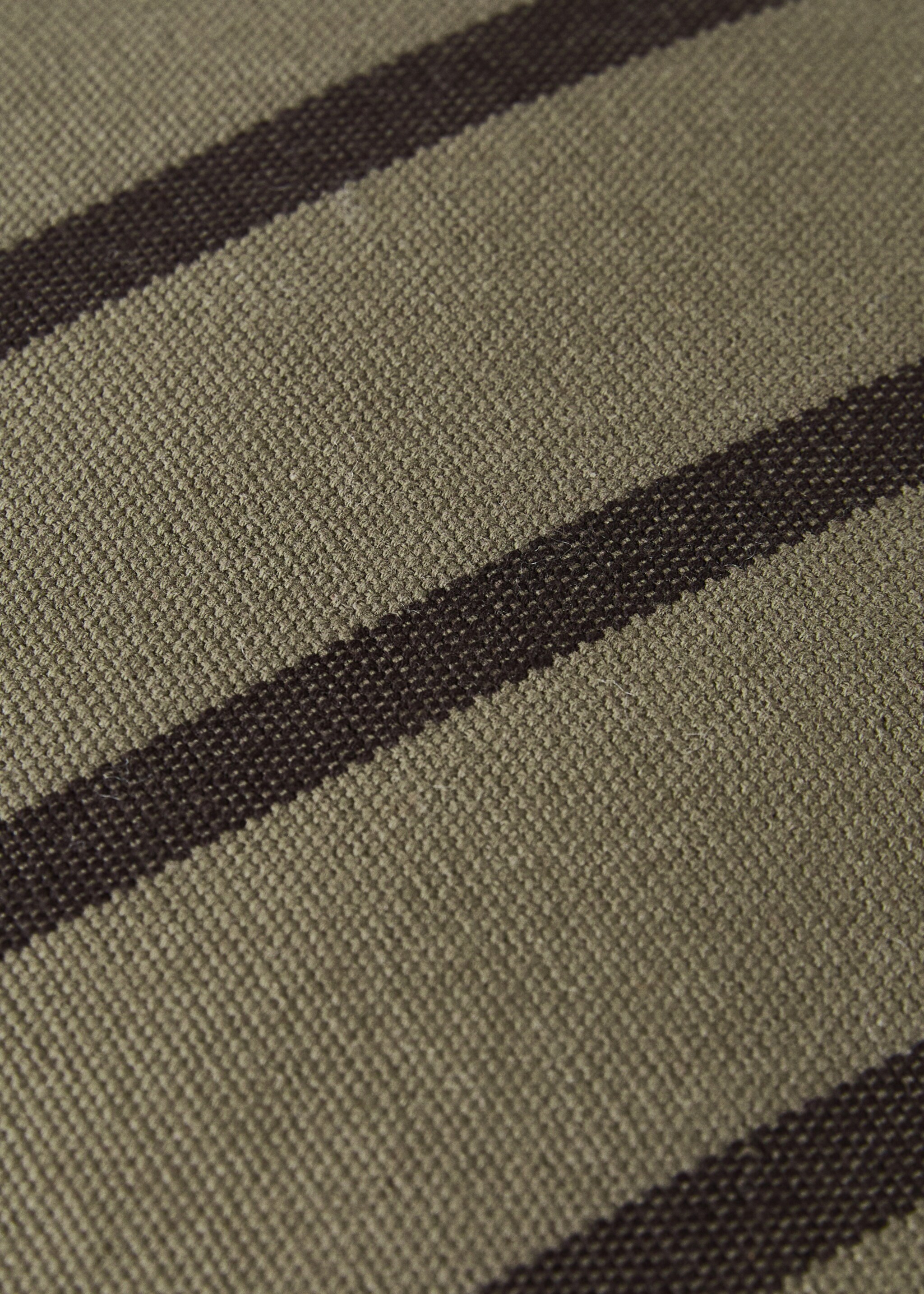 Cotton cushion cover with two-tone stripes 40x40 cm - Details of the article 3, Olive Green. Ref: 17003345-00.