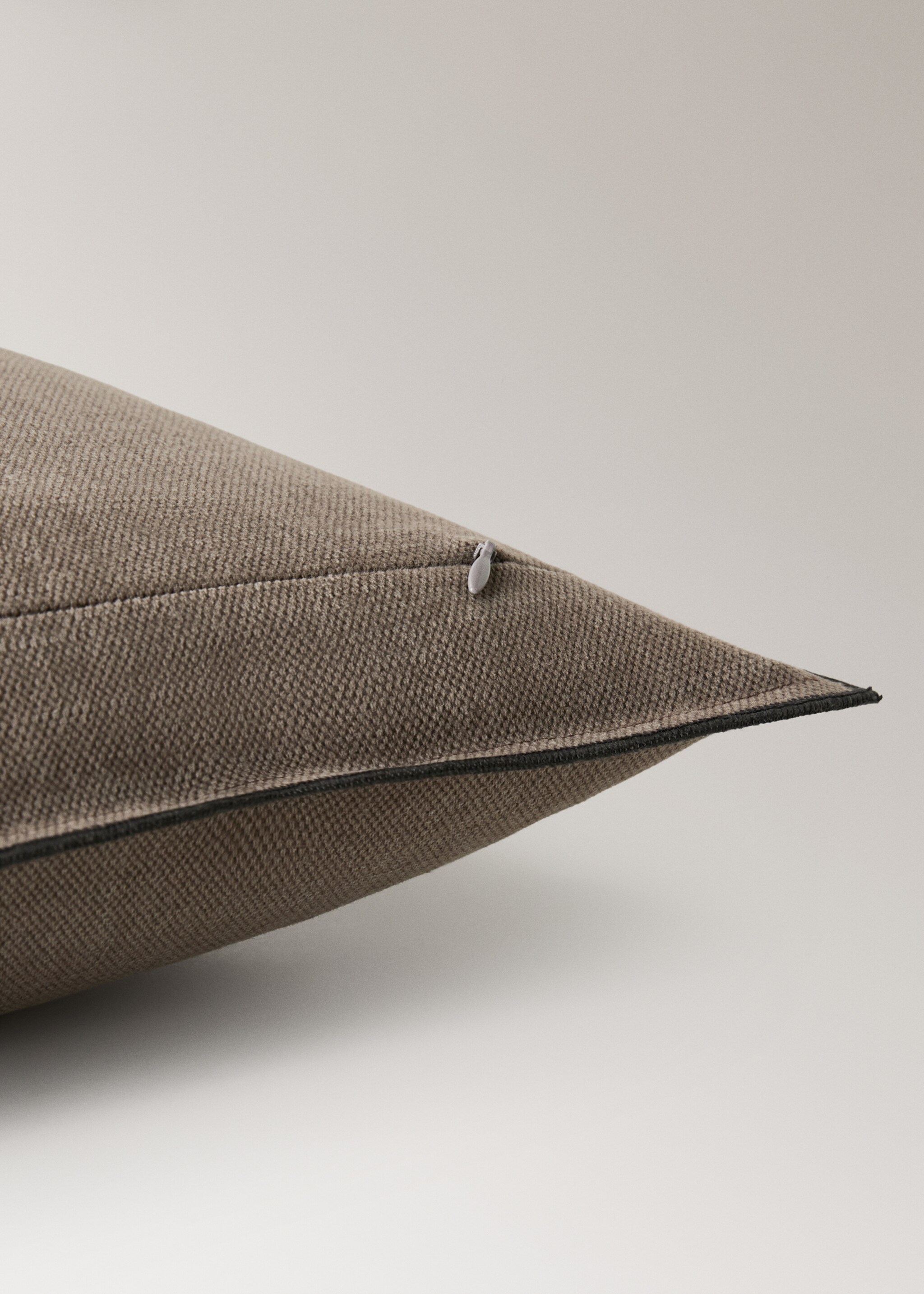 Housse de coussin coton et lin overlock languette 50x50 cm - Détail de l'article 2
