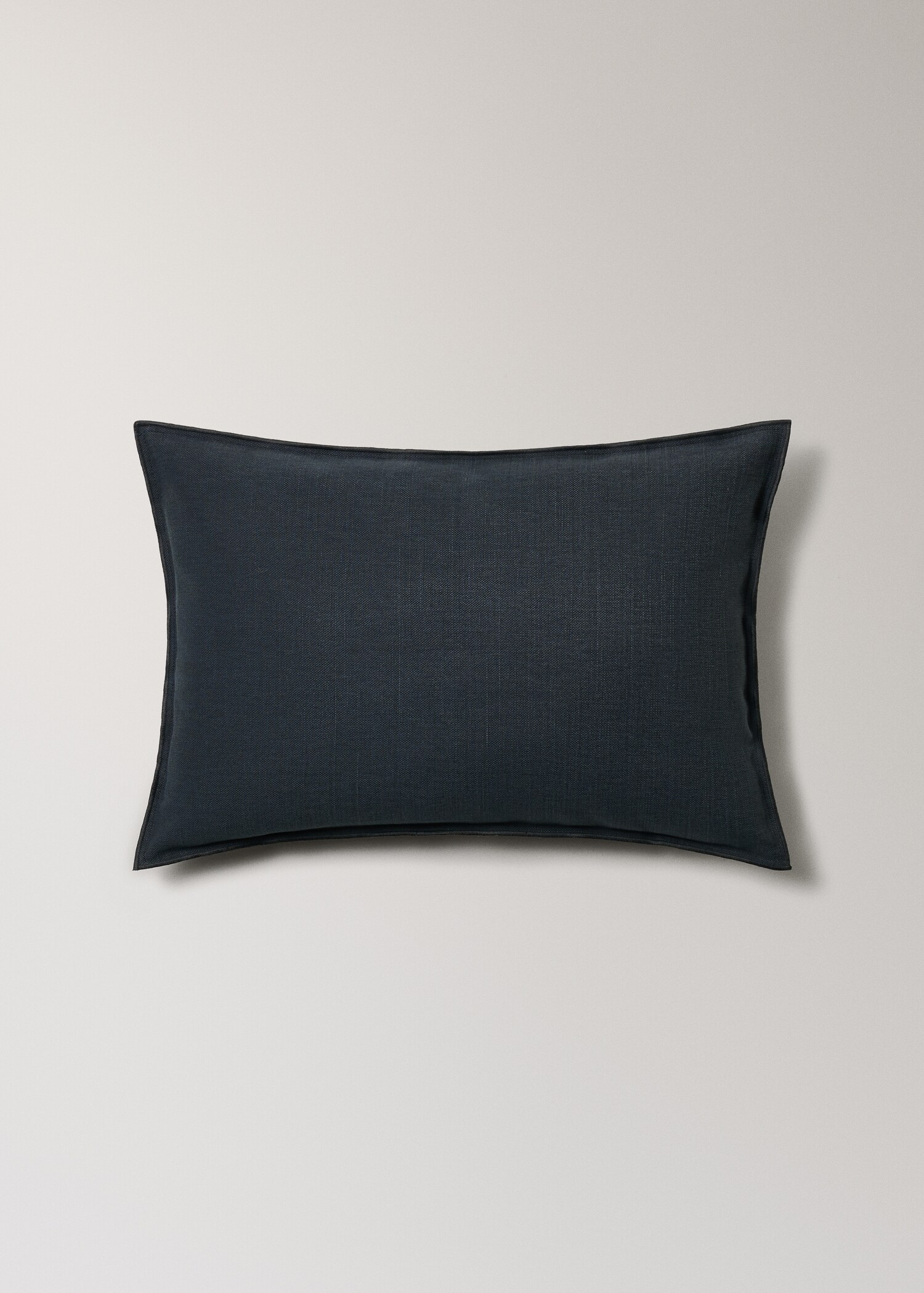 Linen cotton cushion cover with overlock tab 40x60 cm - Article without model