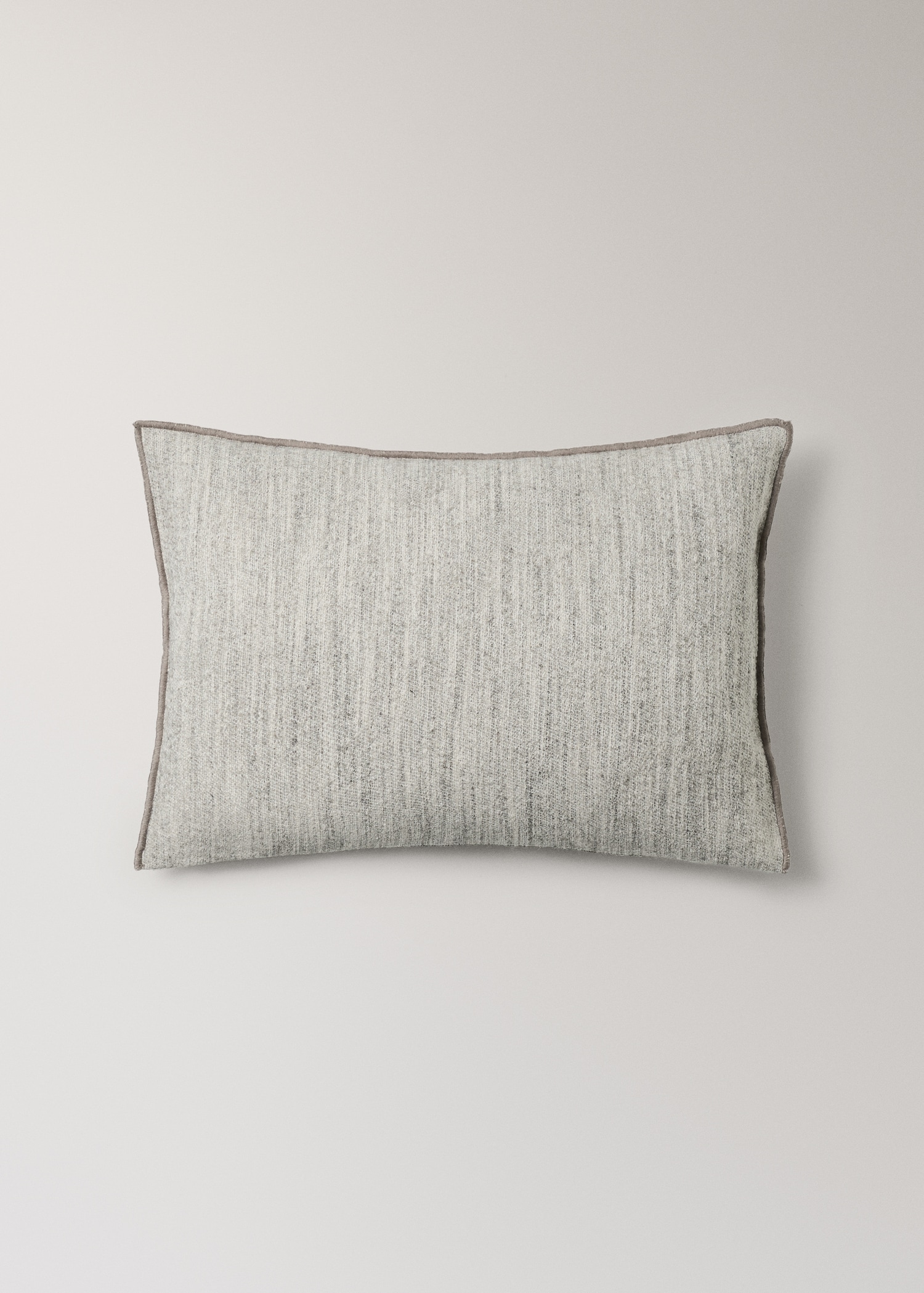 Cotton, linen and wool cushion cover - Article without model