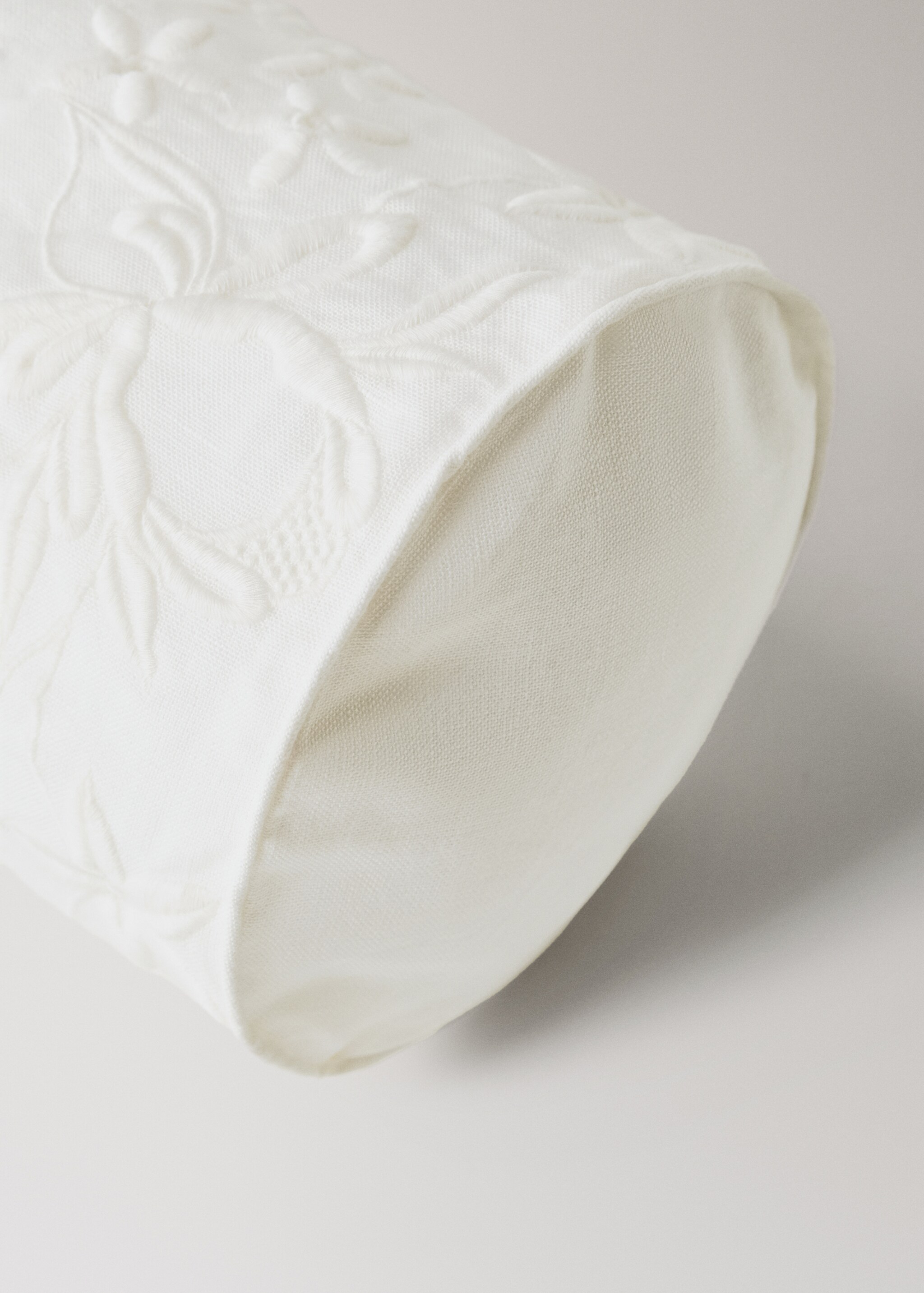 Embroidered linen cotton cushion cover 15x45 cm - Details of the article 2, Light/Pastel Brown. Ref: 17003351-00.