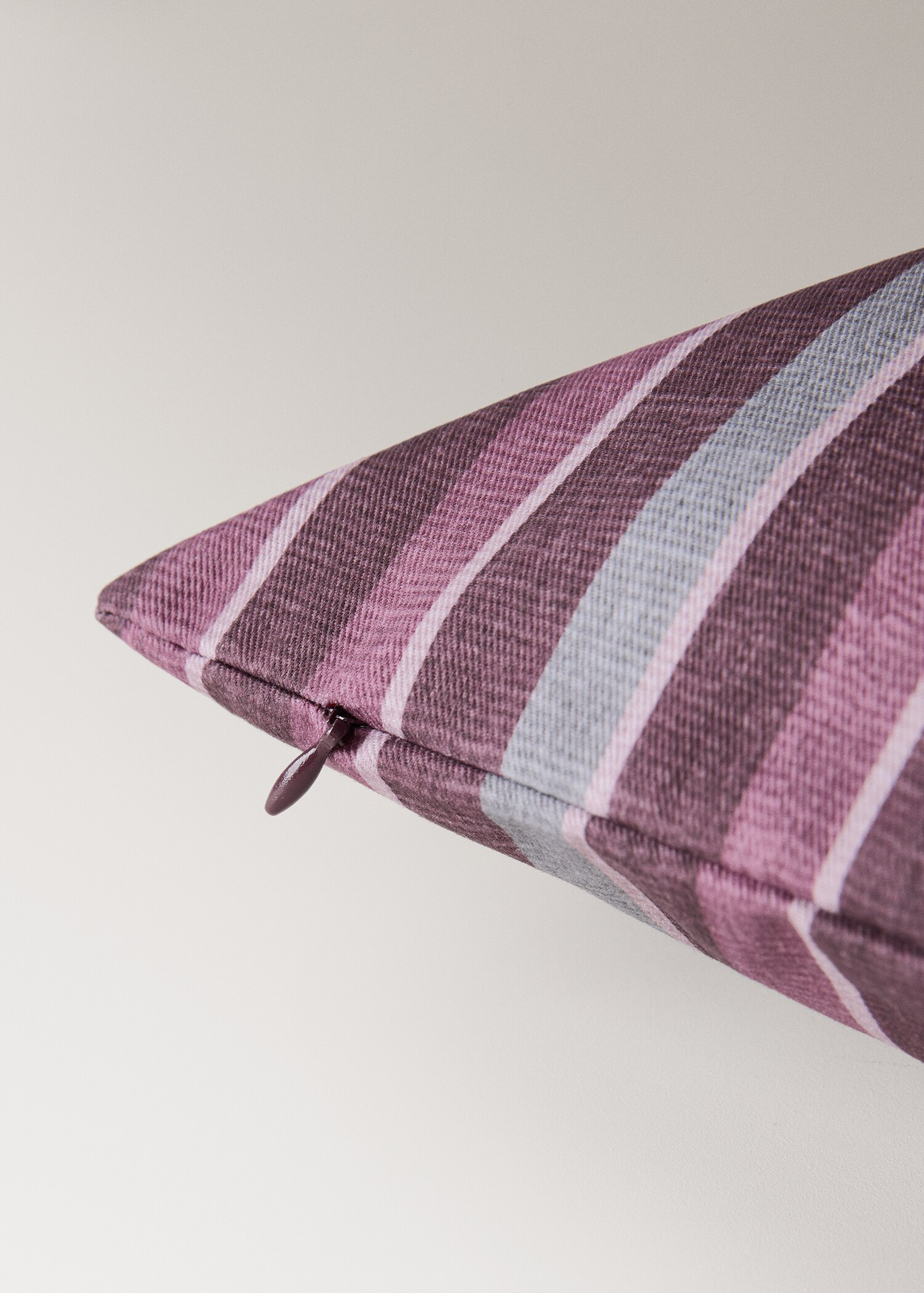 Housse de coussin en coton imprimé à rayures 45x45 cm - Détail de l'article 1