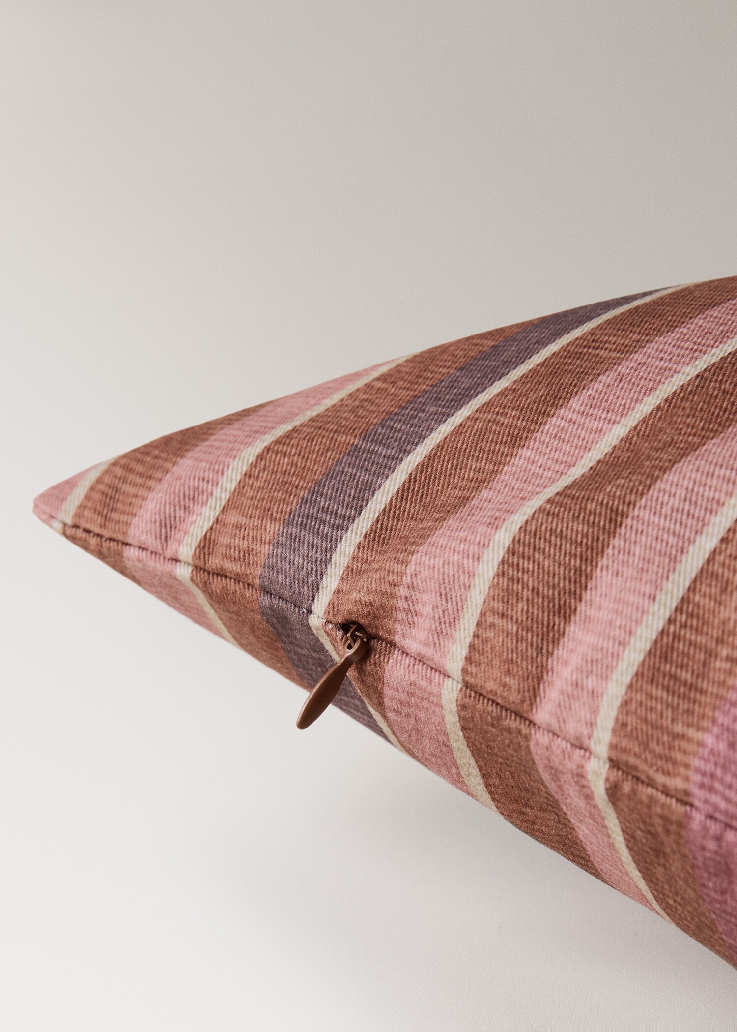 Housse de coussin en coton à rayures imprimées 40x60 cm - Détail de l'article 1