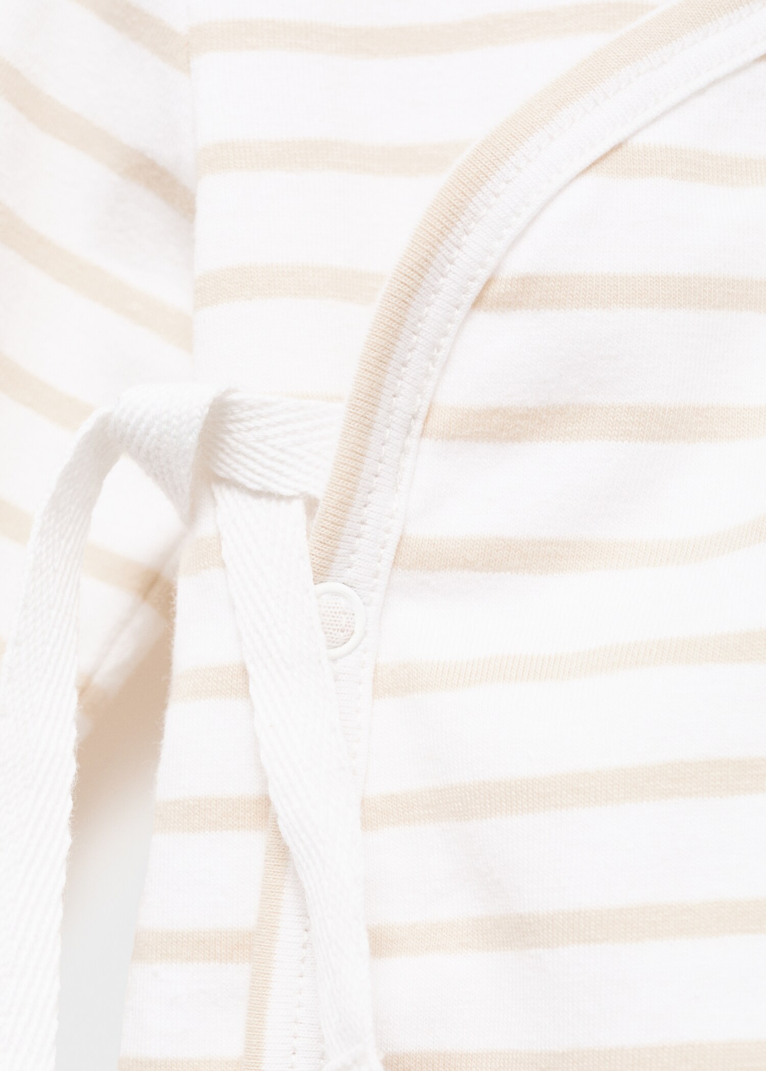 Striped wrap t-shirt - Details of the article 8