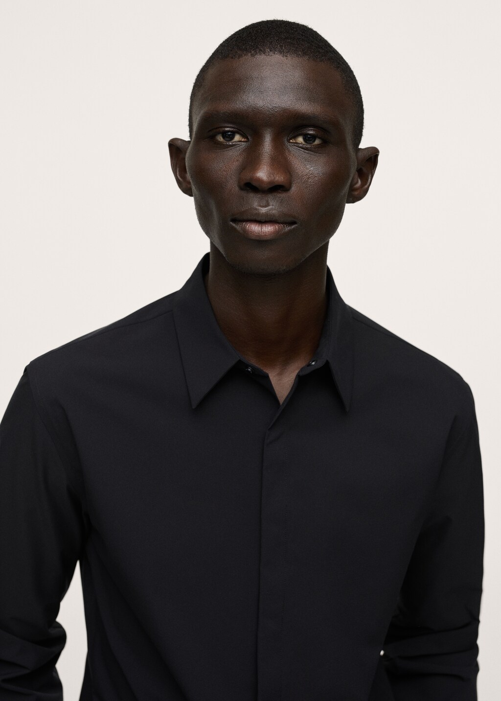 Camisa stretch transpirable Hombre MNG Ecuador