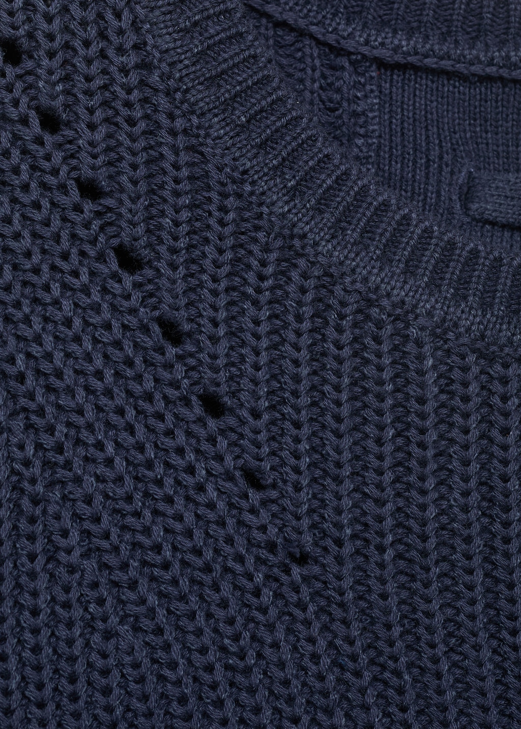 Oversize knit sweater