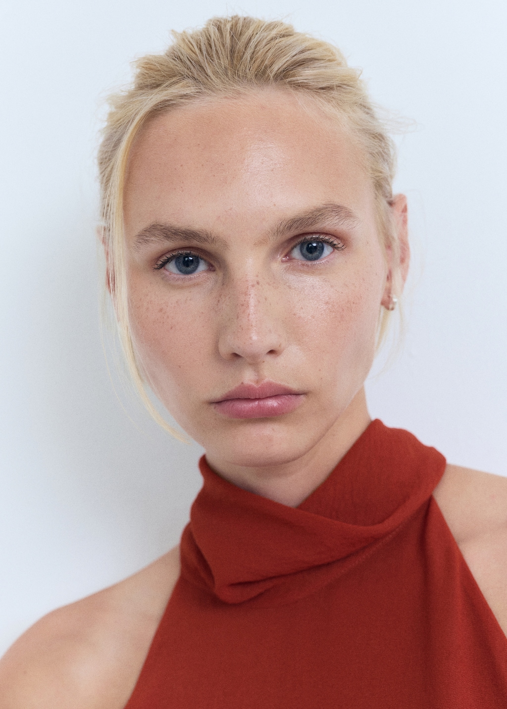 Long dress with bow neck