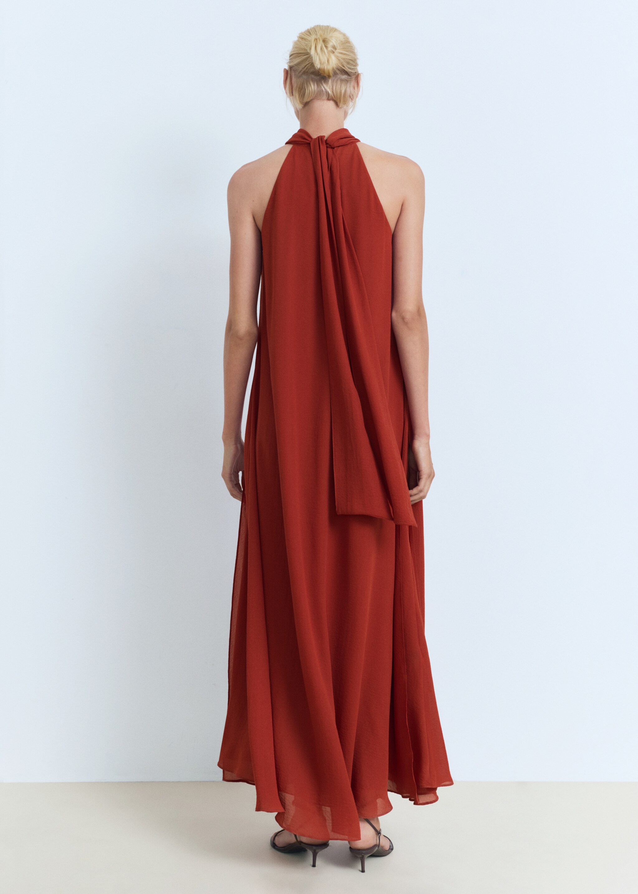 Robe longue nœud col - Verso de l’article