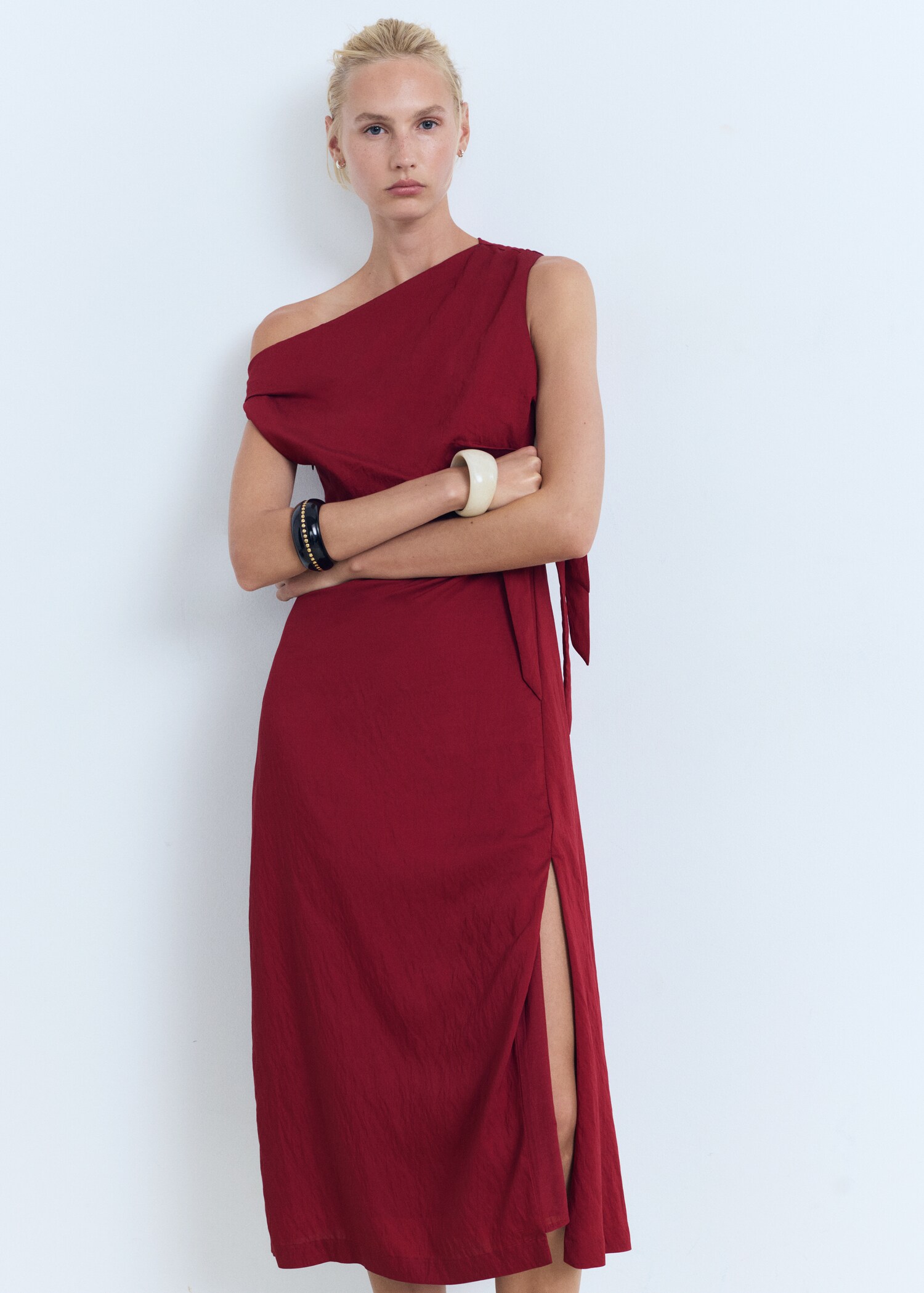 Asymmetrisches Knotenkleid - Mittlere Ansicht