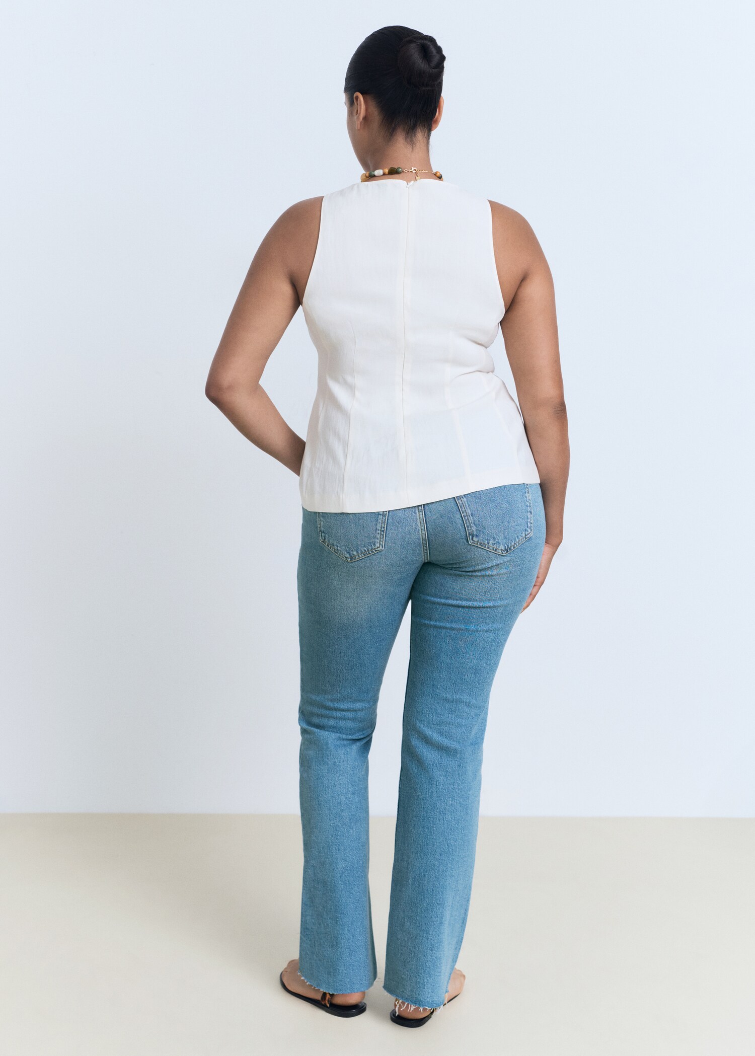 Fiona flared mid-rise jeans - Details of the article 4