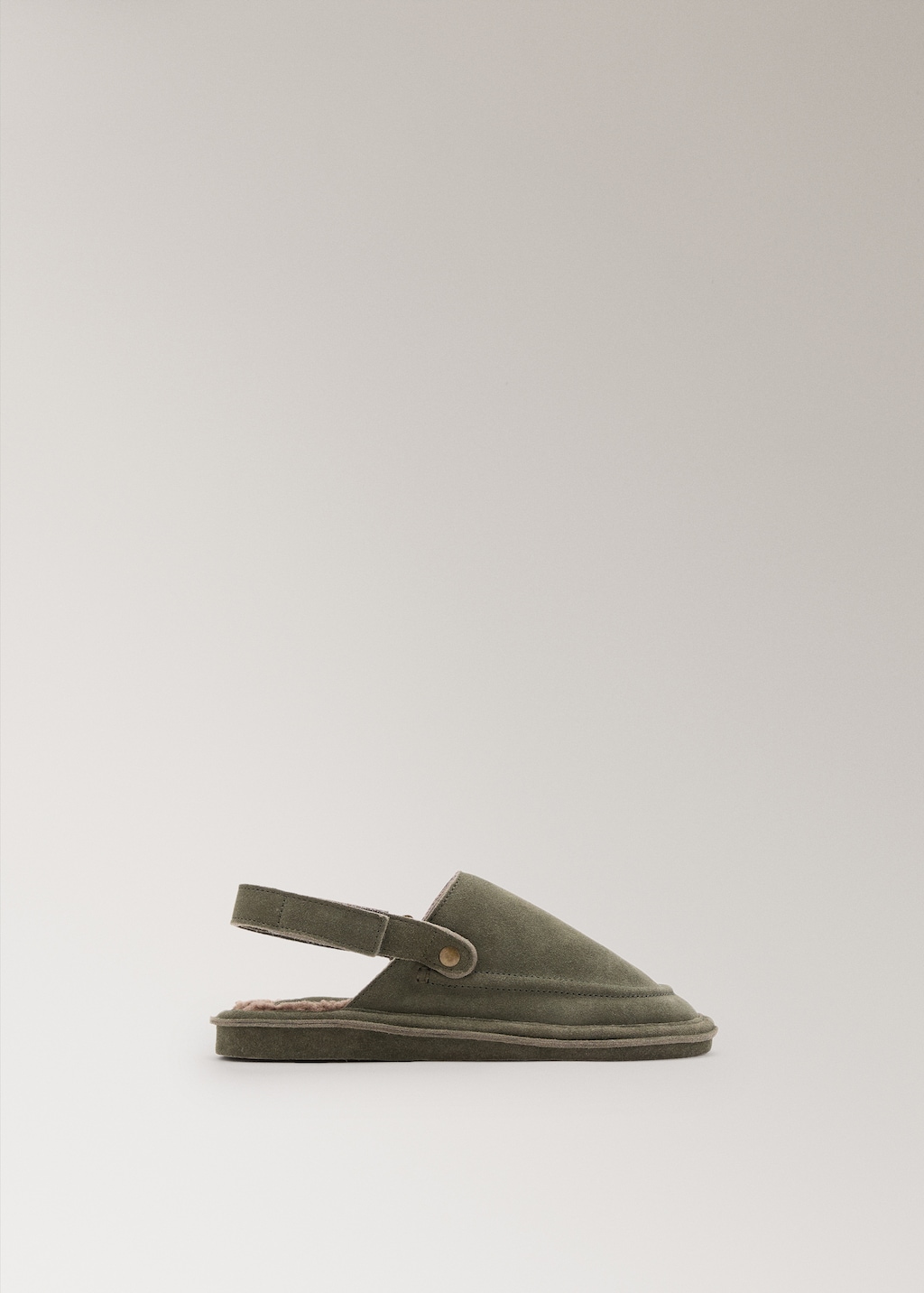 Leather slippers with shearling lining