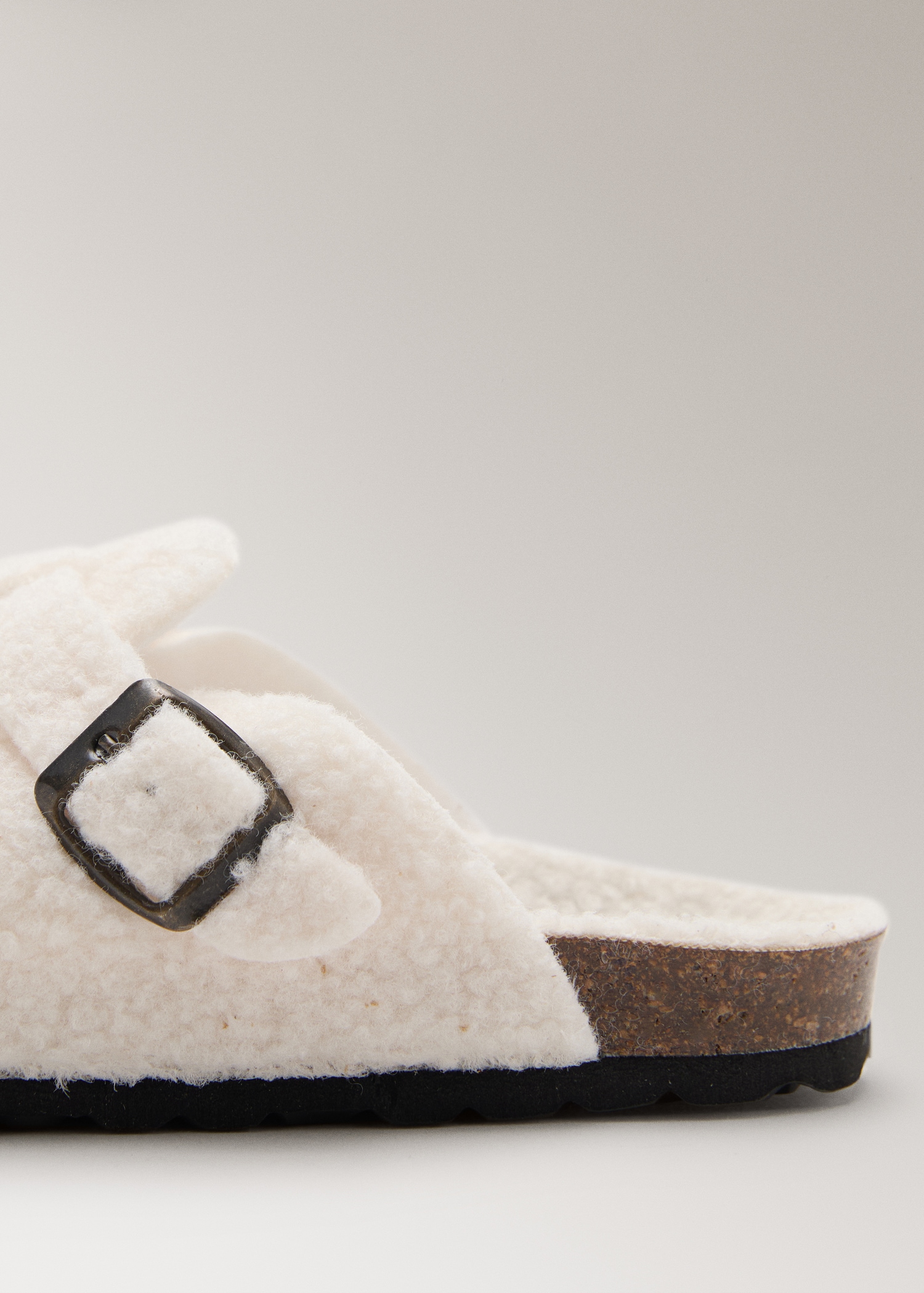 Sheepskin-effect clogs - Details of the article 1
