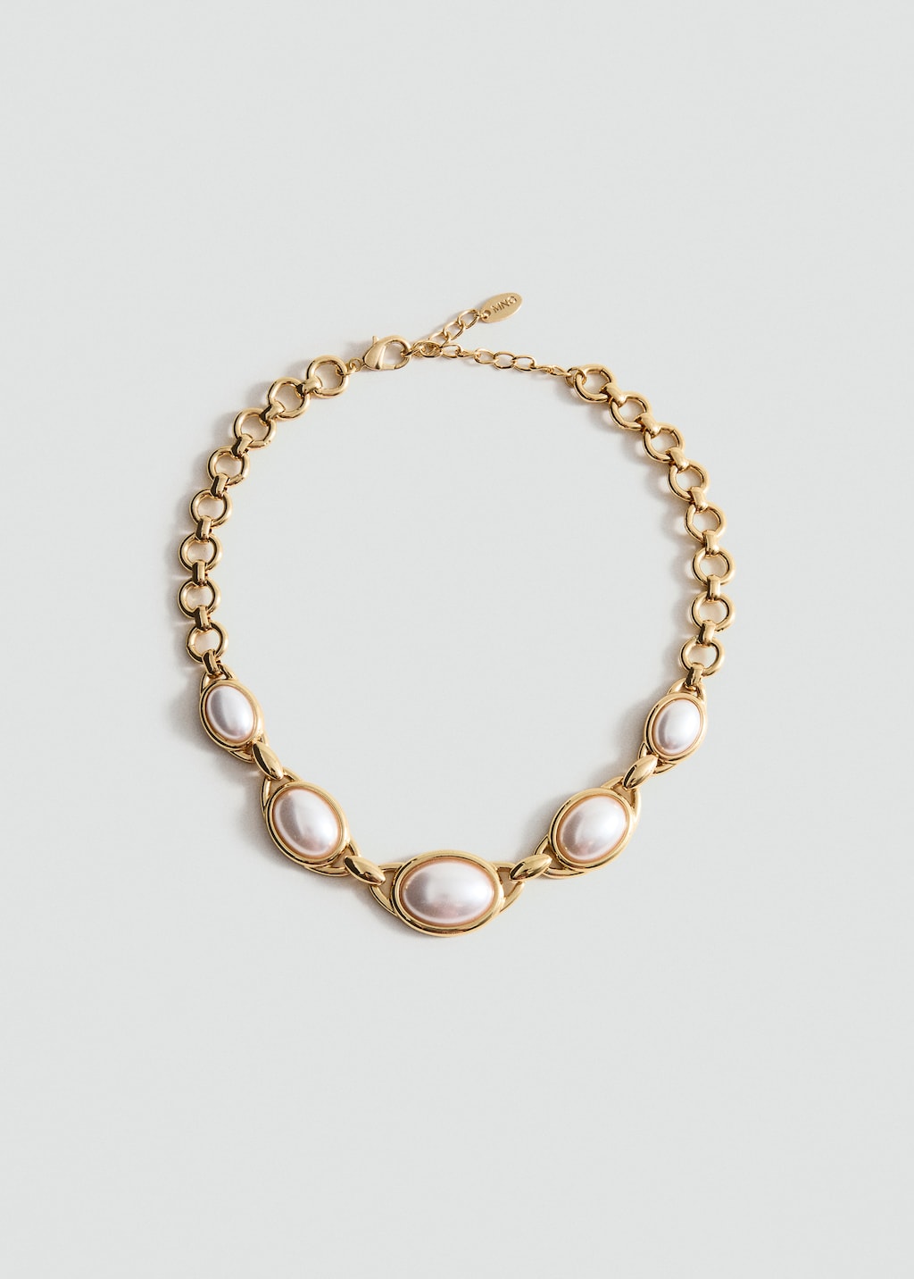 Mixed pearl necklace
