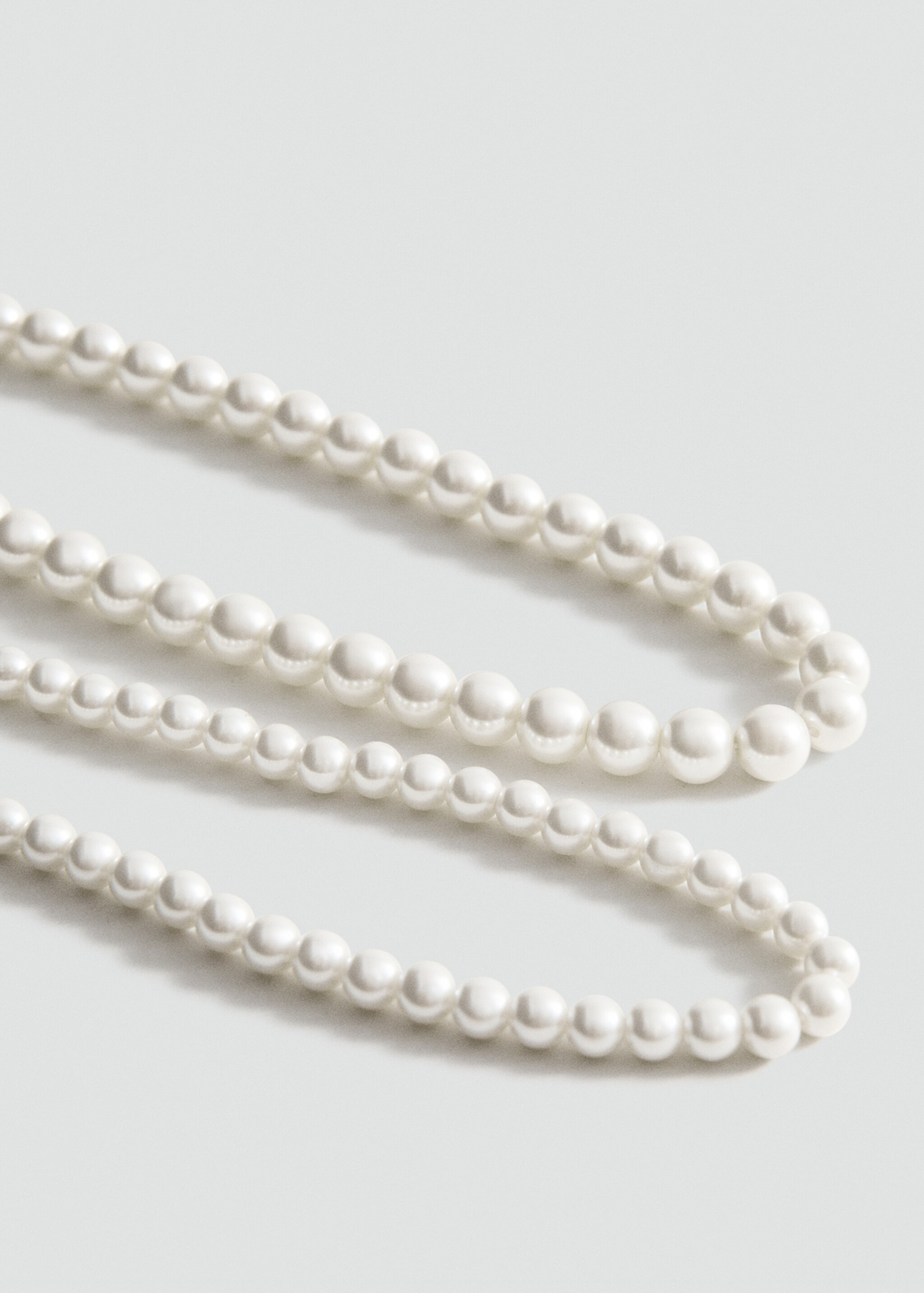 Double pearl necklace - Medium plane, White. Ref: 17004131-00.