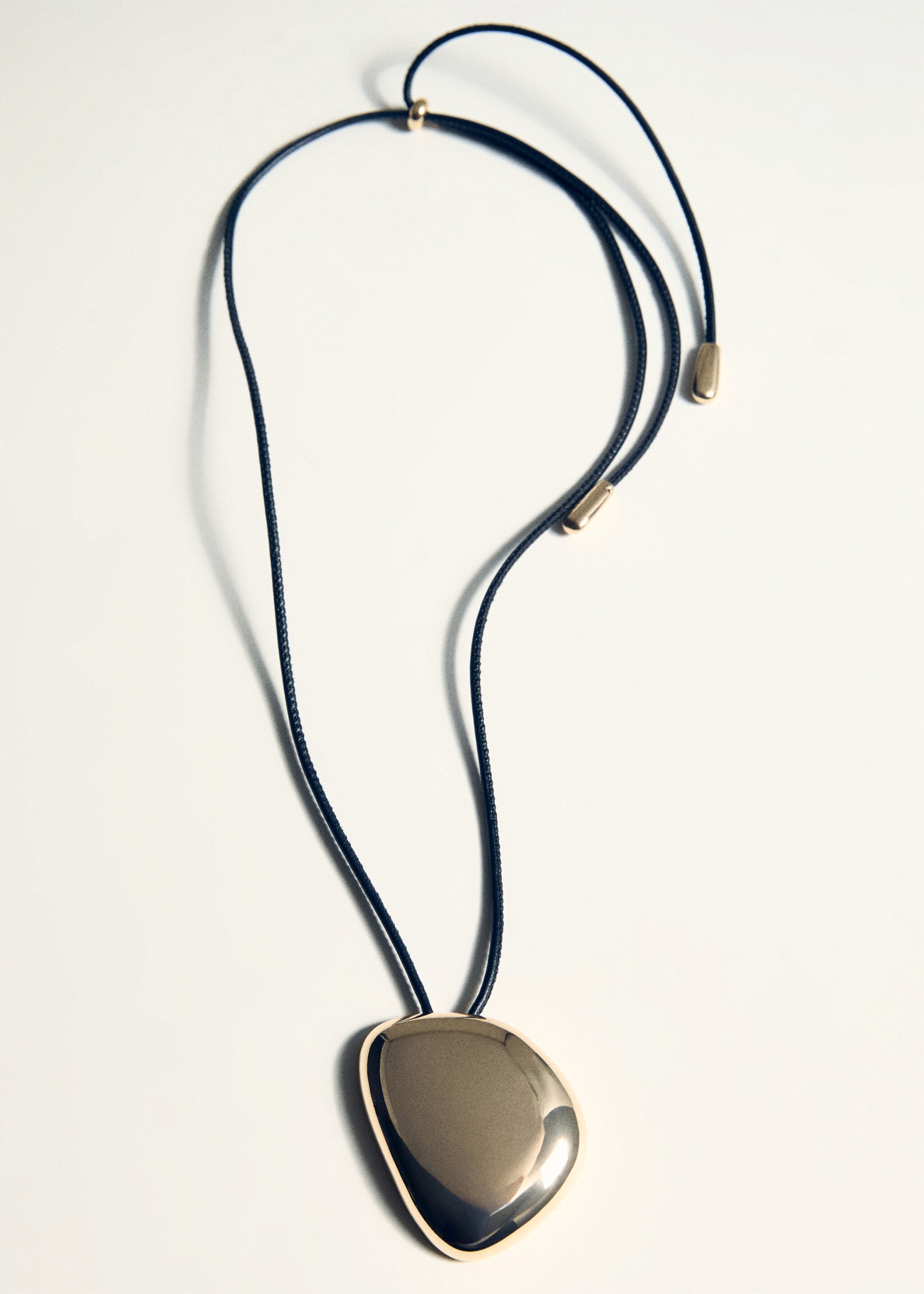 Metal pendant necklace - Details of the article 1