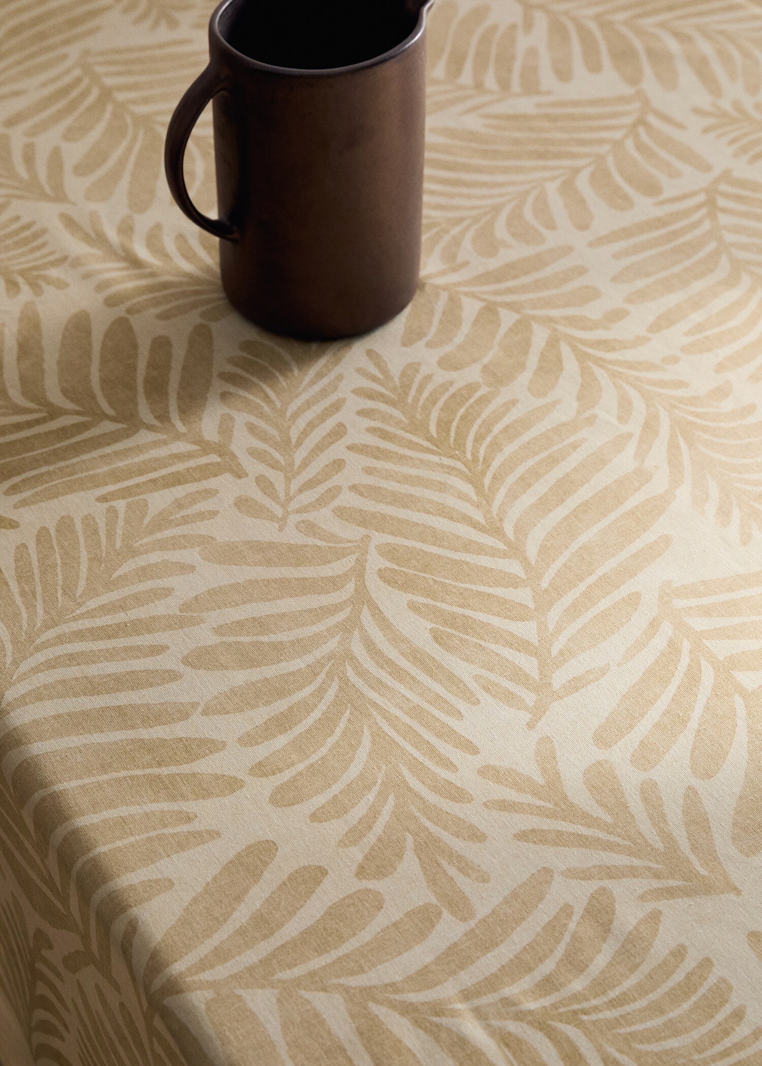 Cotton canvas tablecloth with leaf print for 6 to 8 guests - Details of the article 7