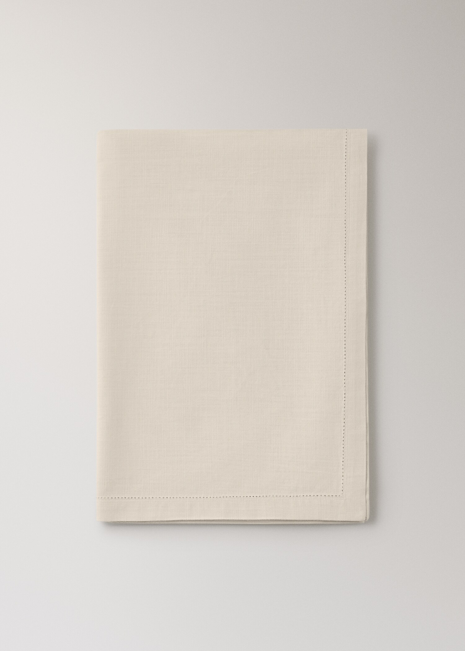 Cotton vanilla tablecloth for 2 to 4 diners - Details of the article 2