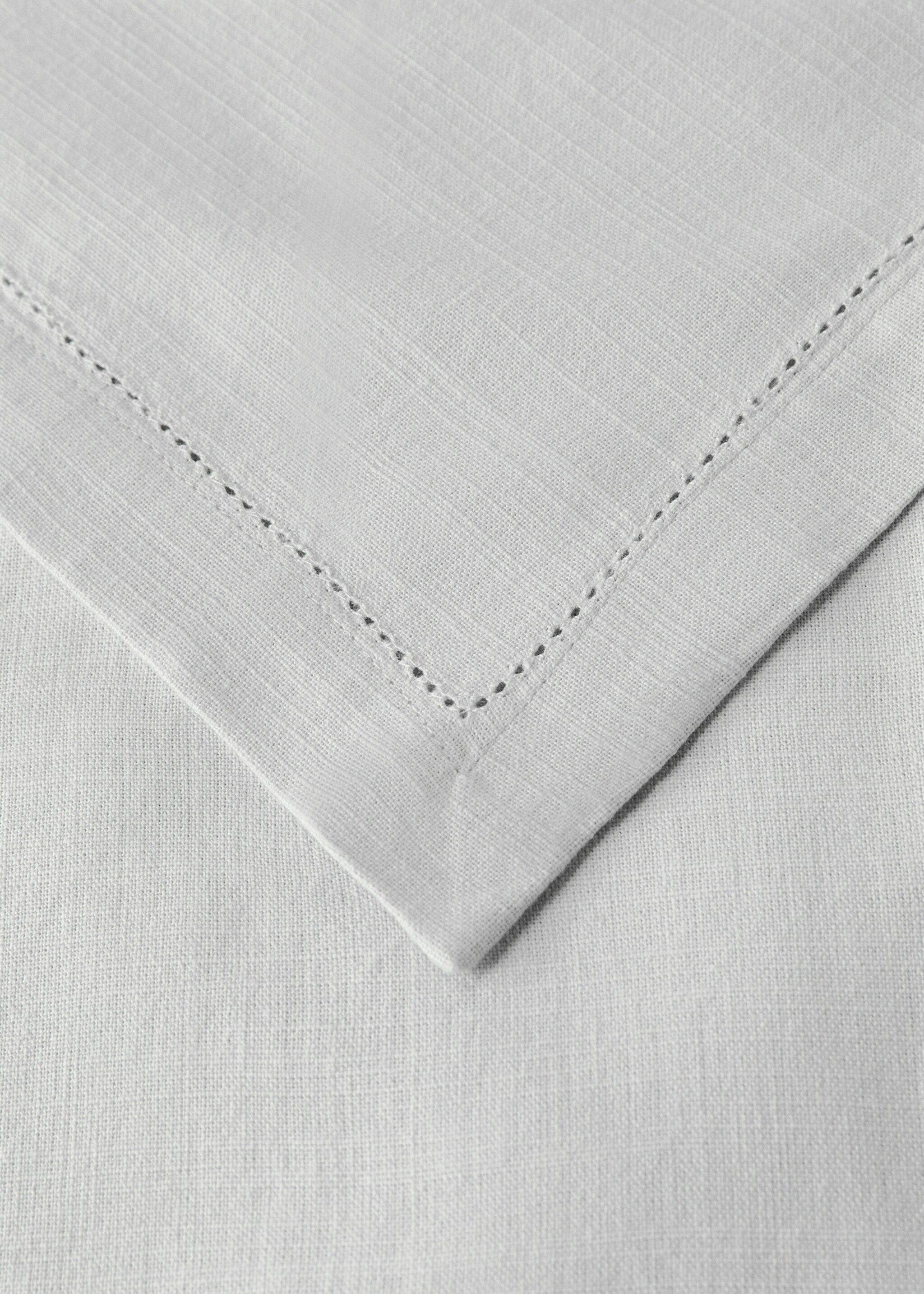 Бавовняна скатертина з мережкою на 2-4 особи - Детальніше про товар 1, Сірий. Ref: 17004147-00.