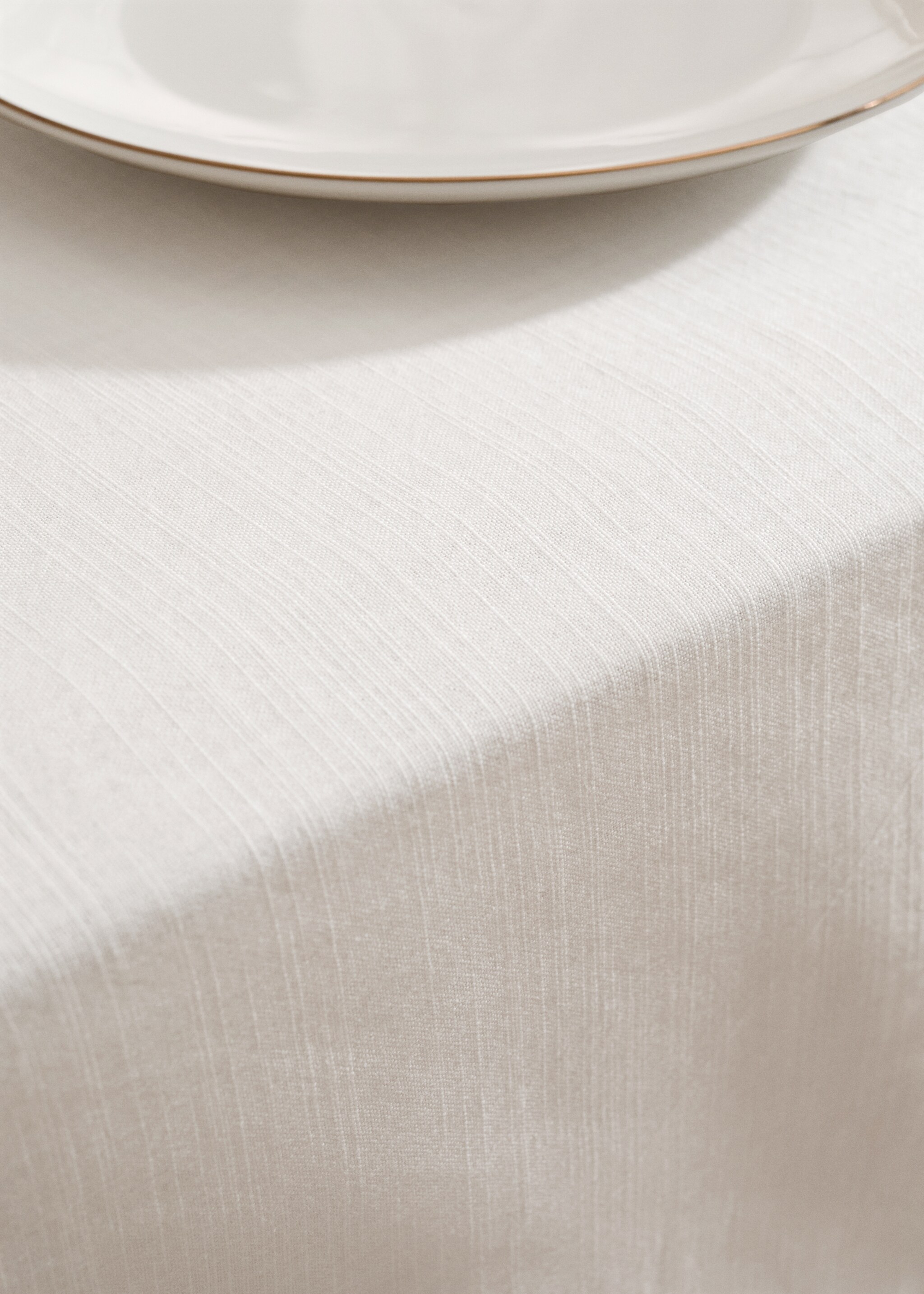 Cotton hemstitched tablecloth for 8 to 10 diners - Details of the article 7