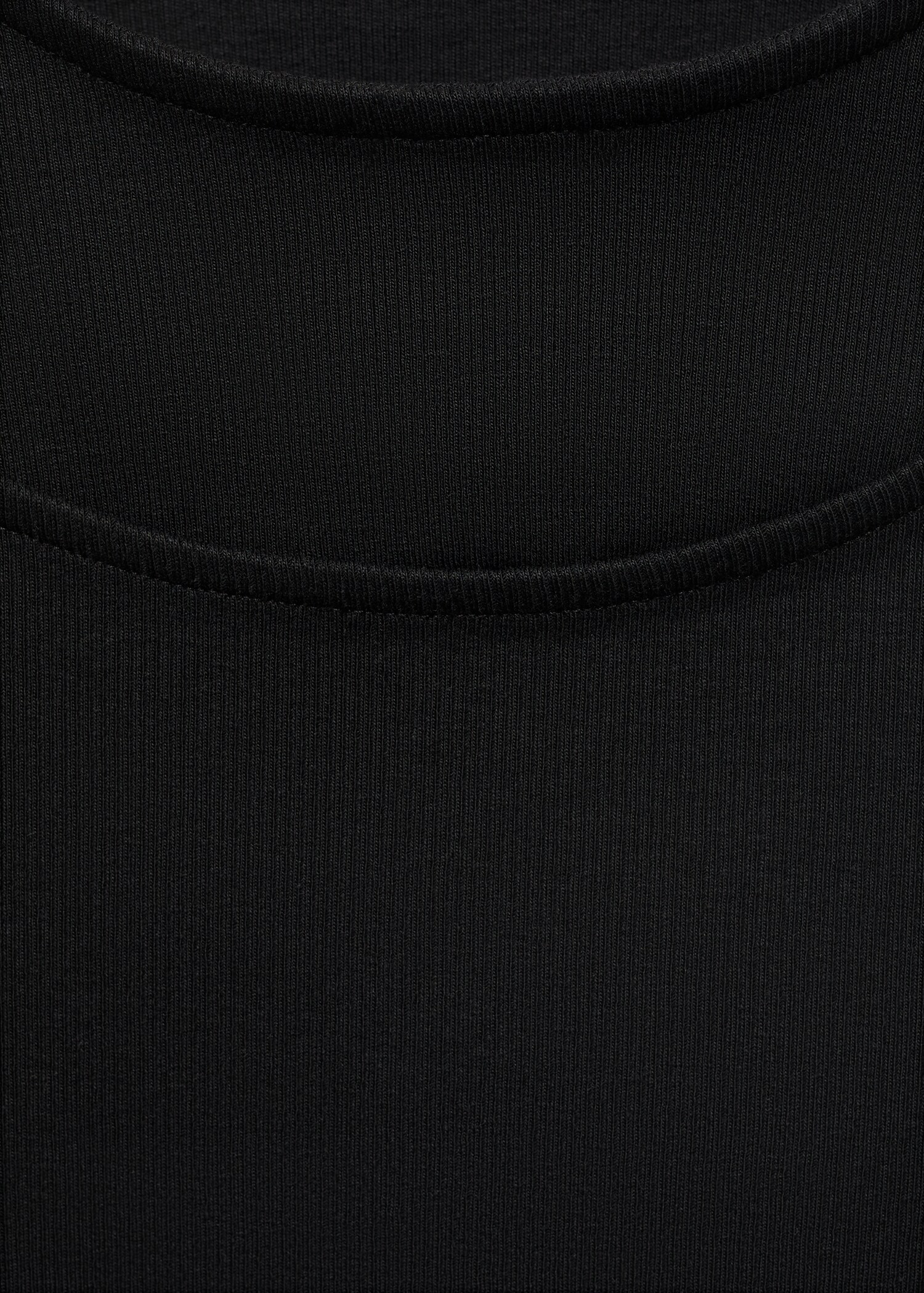 Cut-out t-shirt - Details of the article 8