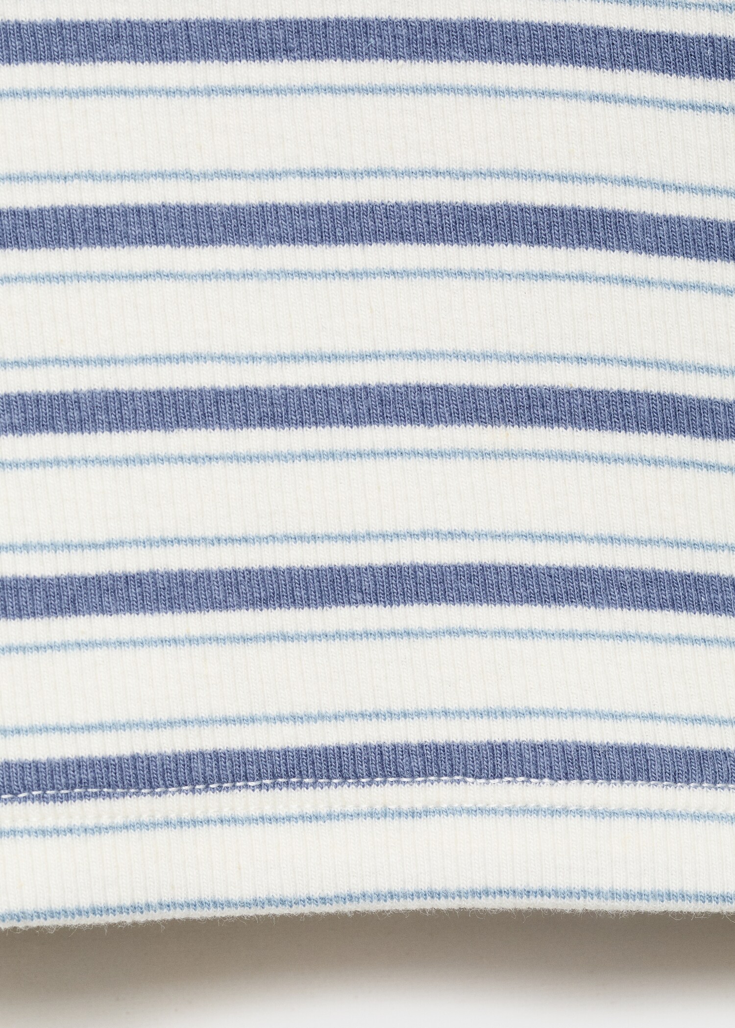 T-shirt à rayures col contrastant - Détail de l'article 0