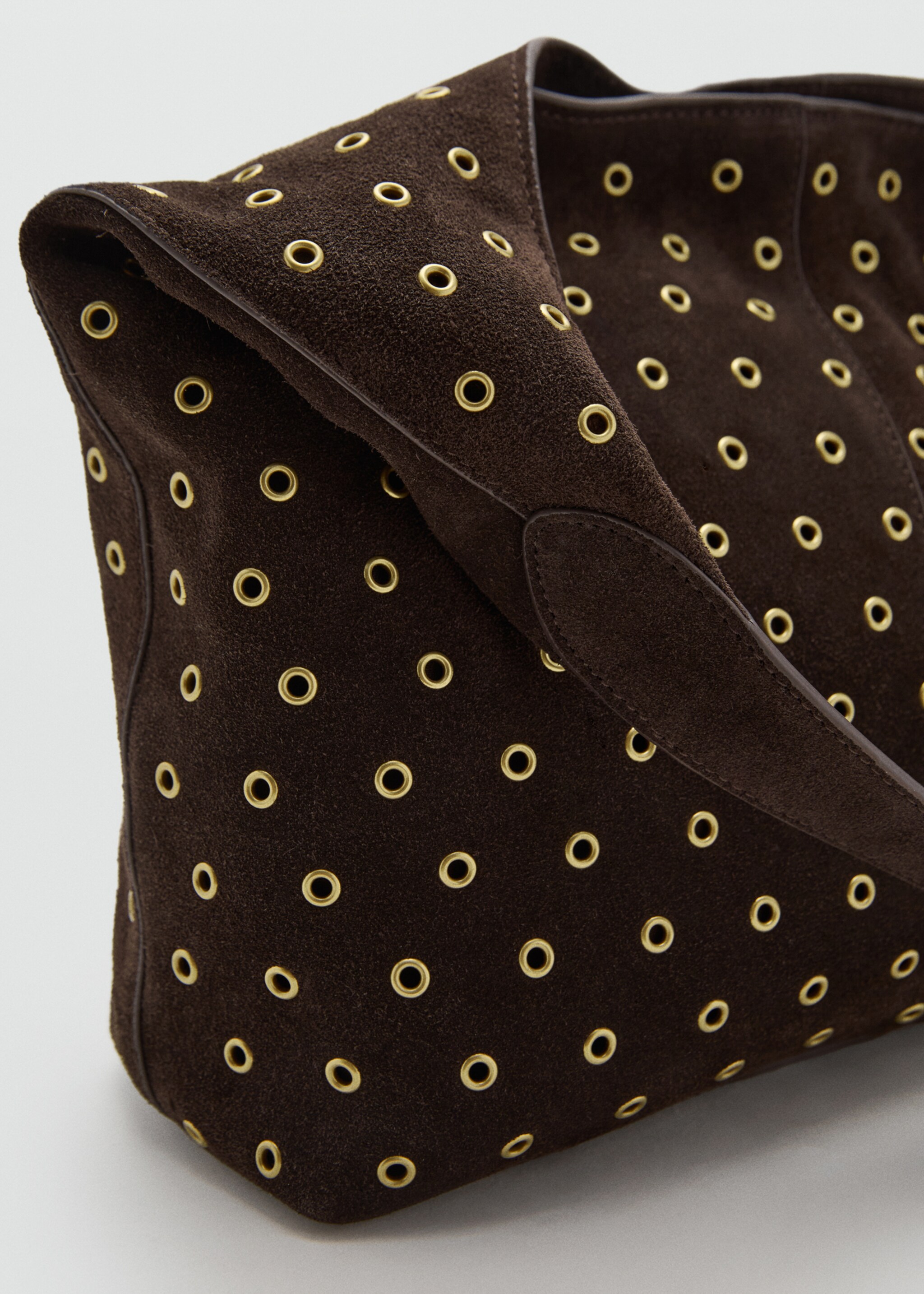 Suede shopper bag with eyelets - Details of the article 1, Chocolate. Ref: 17004444-00.