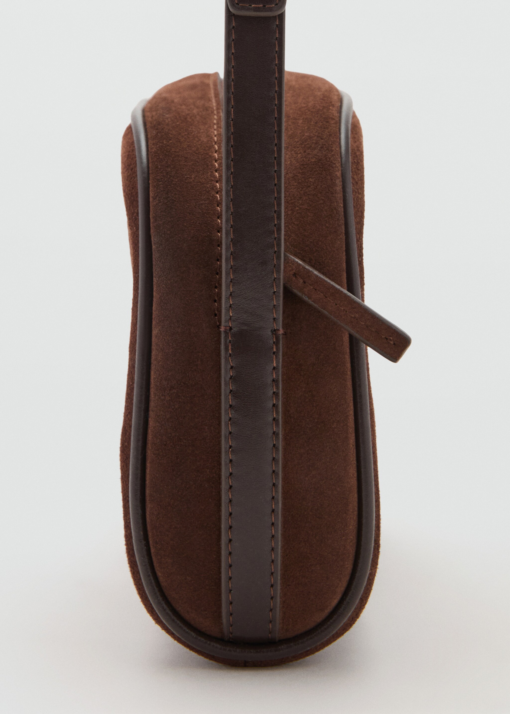 Bolso bandolera piel serraje - Detall de l'article 1, Xocolata. Ref: 17004447-00.