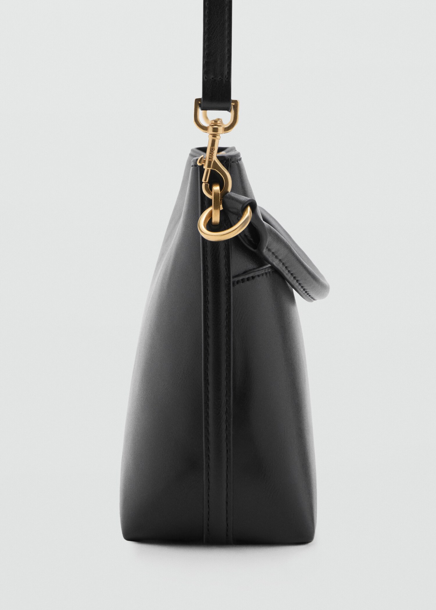 Bucket bag with metal detail - Details of the article 1