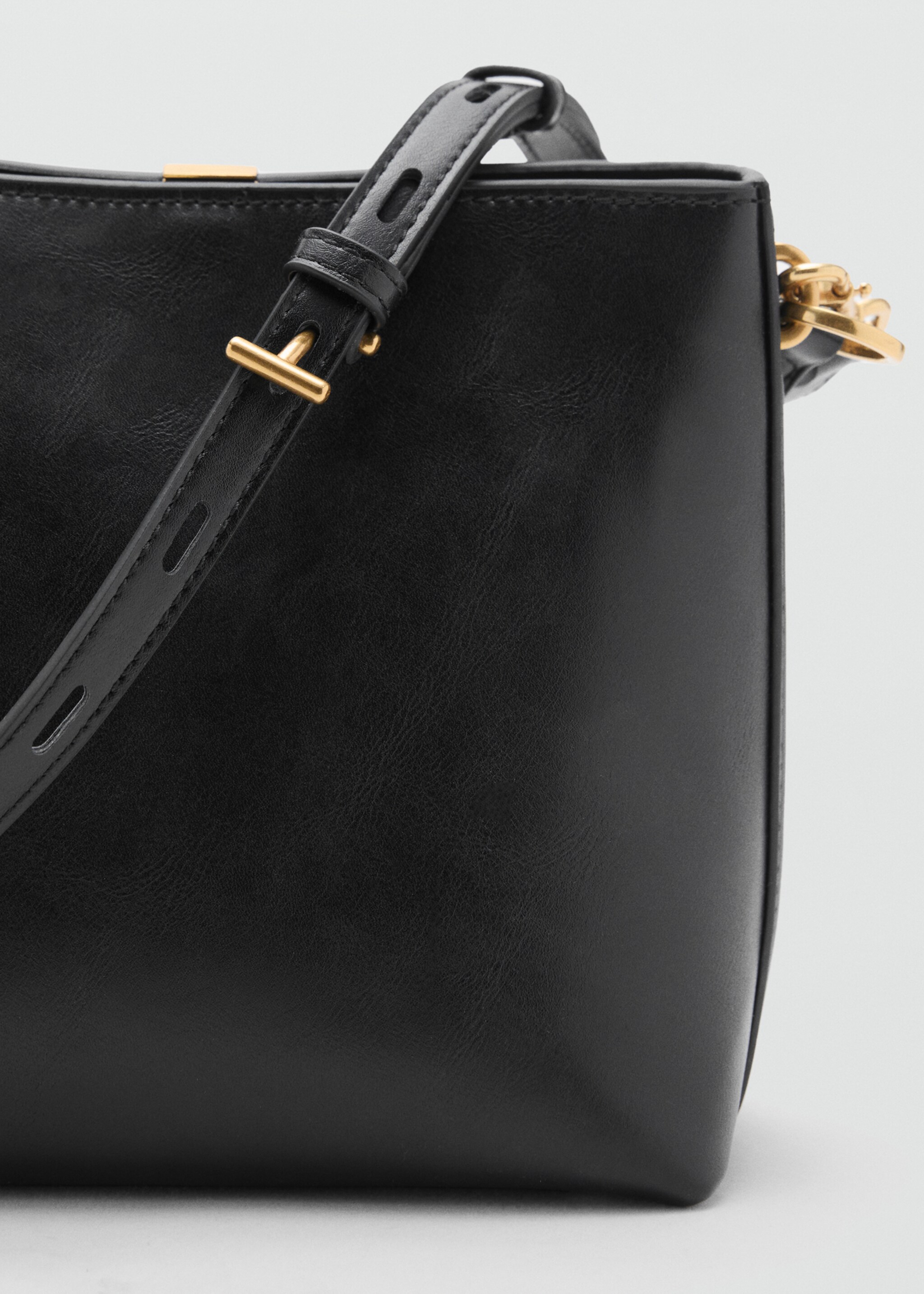 Bucket bag with metal detail - Details of the article 4, Black. Ref: 17004449-00.
