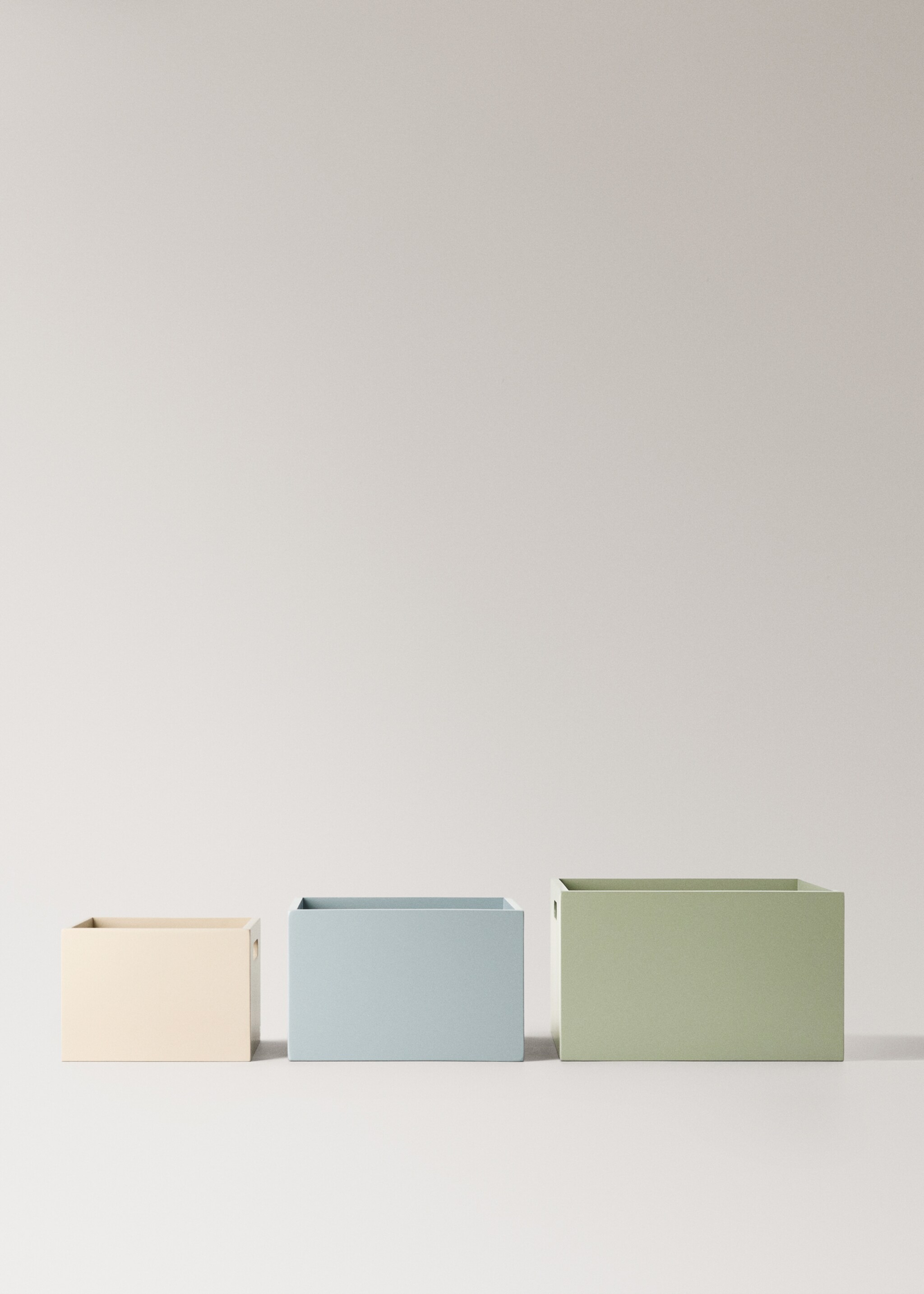 Large coloured children’s box - Details of the article 3, Pastel Green. Ref: 17004785-00.
