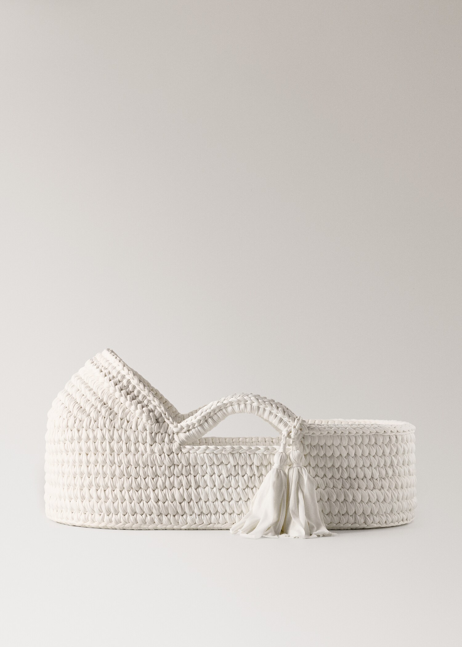 Crochet baby Moses basket - Article without model