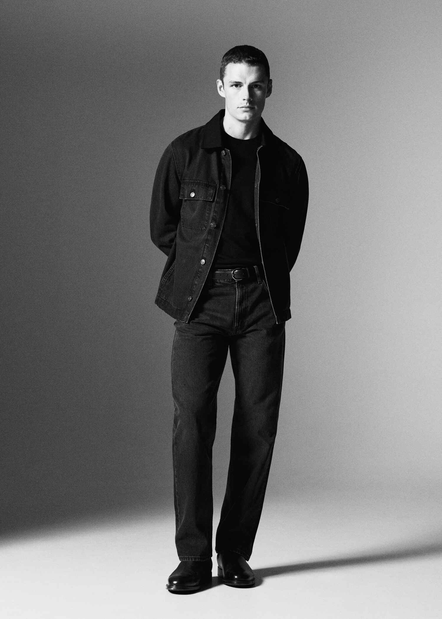 Moby straight-fit dark-wash jeans - Details of the article 5