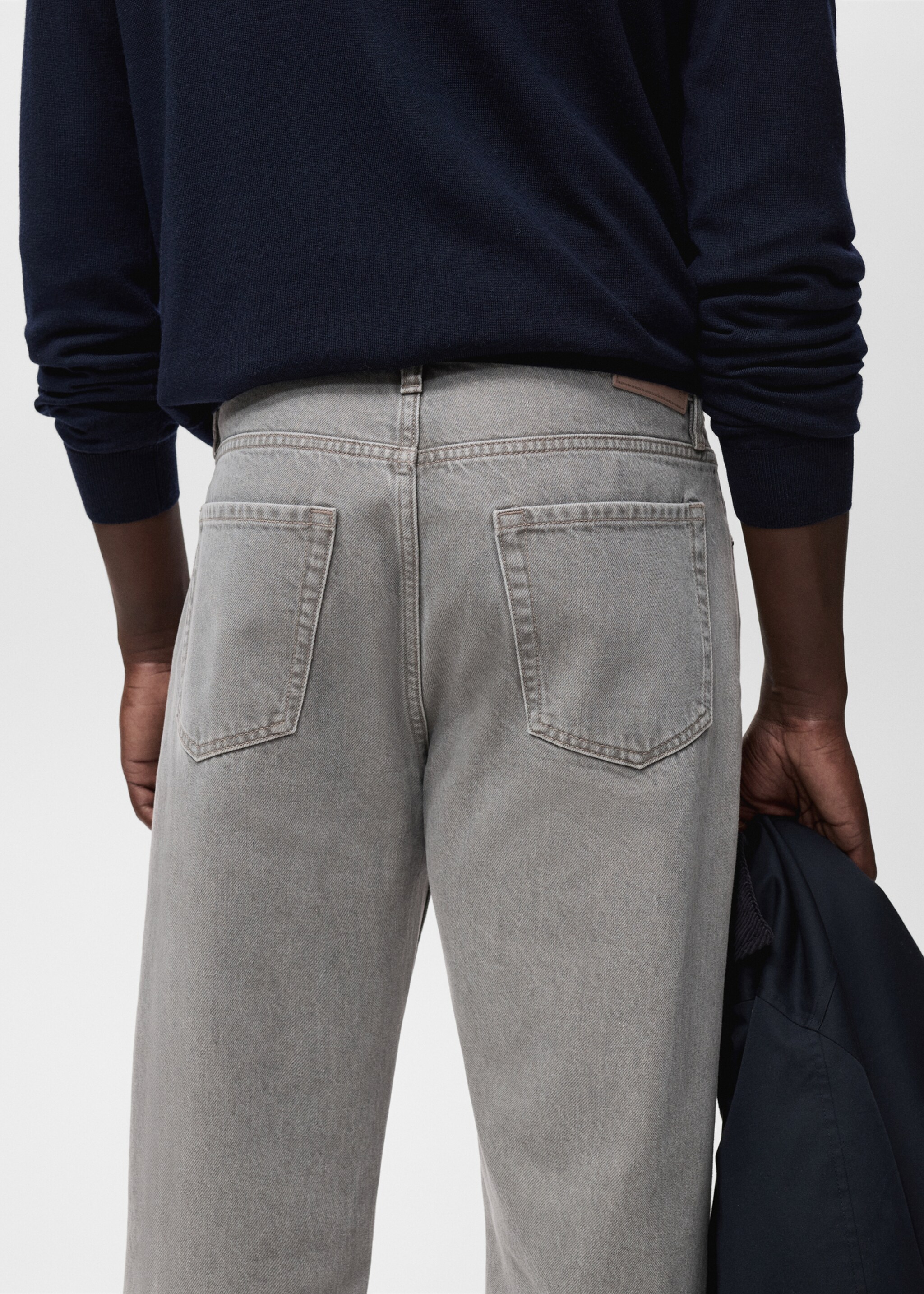 Jean Moby straight-fit - Détail de l'article 6, Gris denim. Ref: 17005155-00.