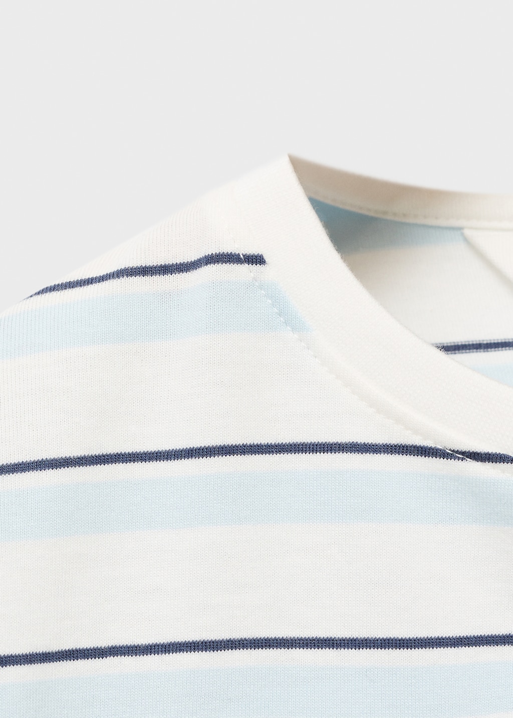 Snoopy embroidered t-shirt