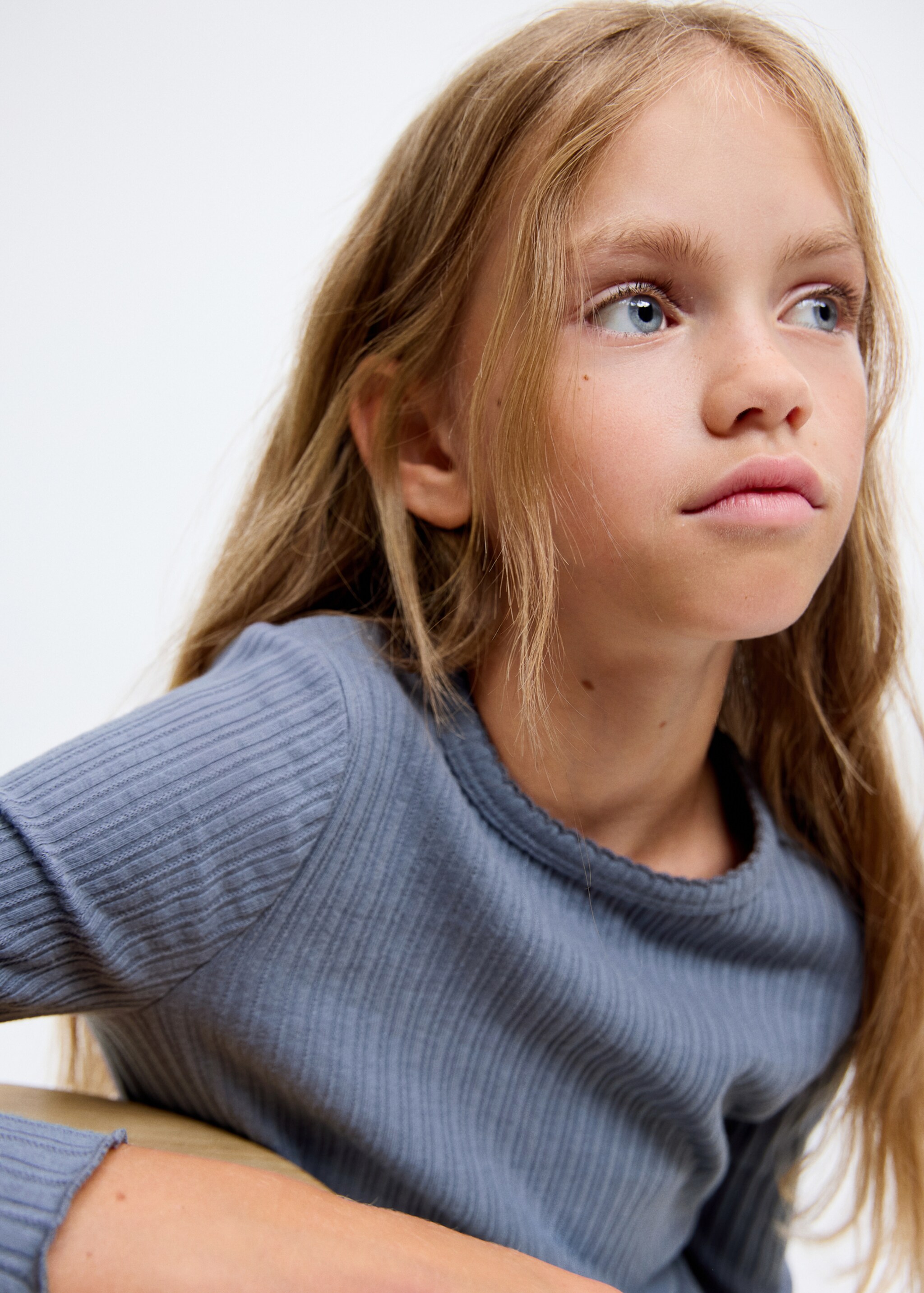 Ribbed  knit t-shirt - Details of the article 1, Indigo Blue. Ref: 17005175-00.