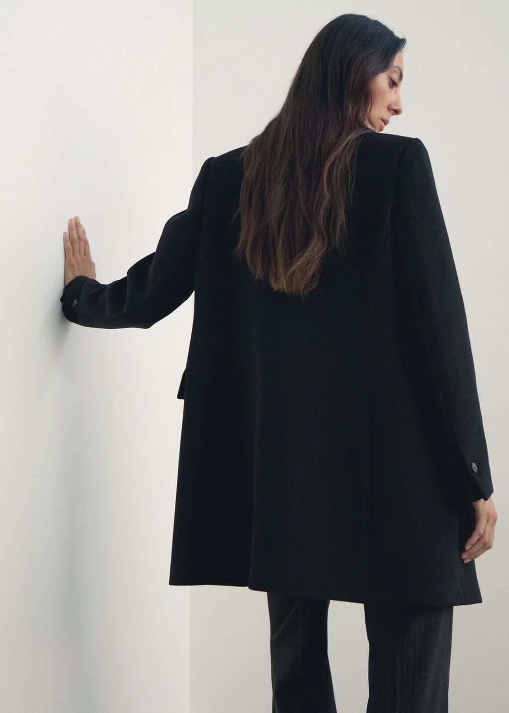 Double-breasted wool coat - image 3
