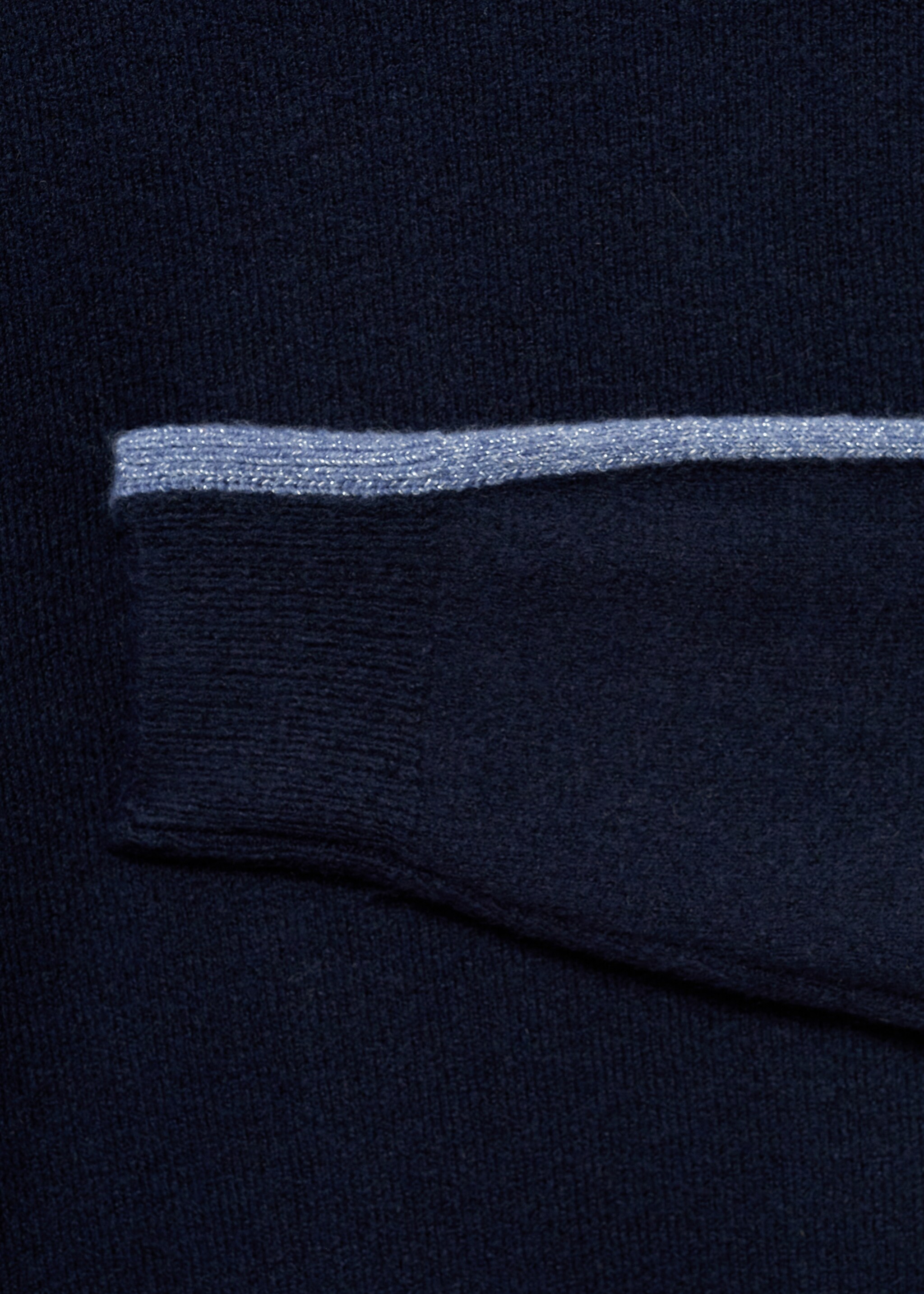 Sweater numero - Details of the article 0, Navy. Ref: 17005800-00.