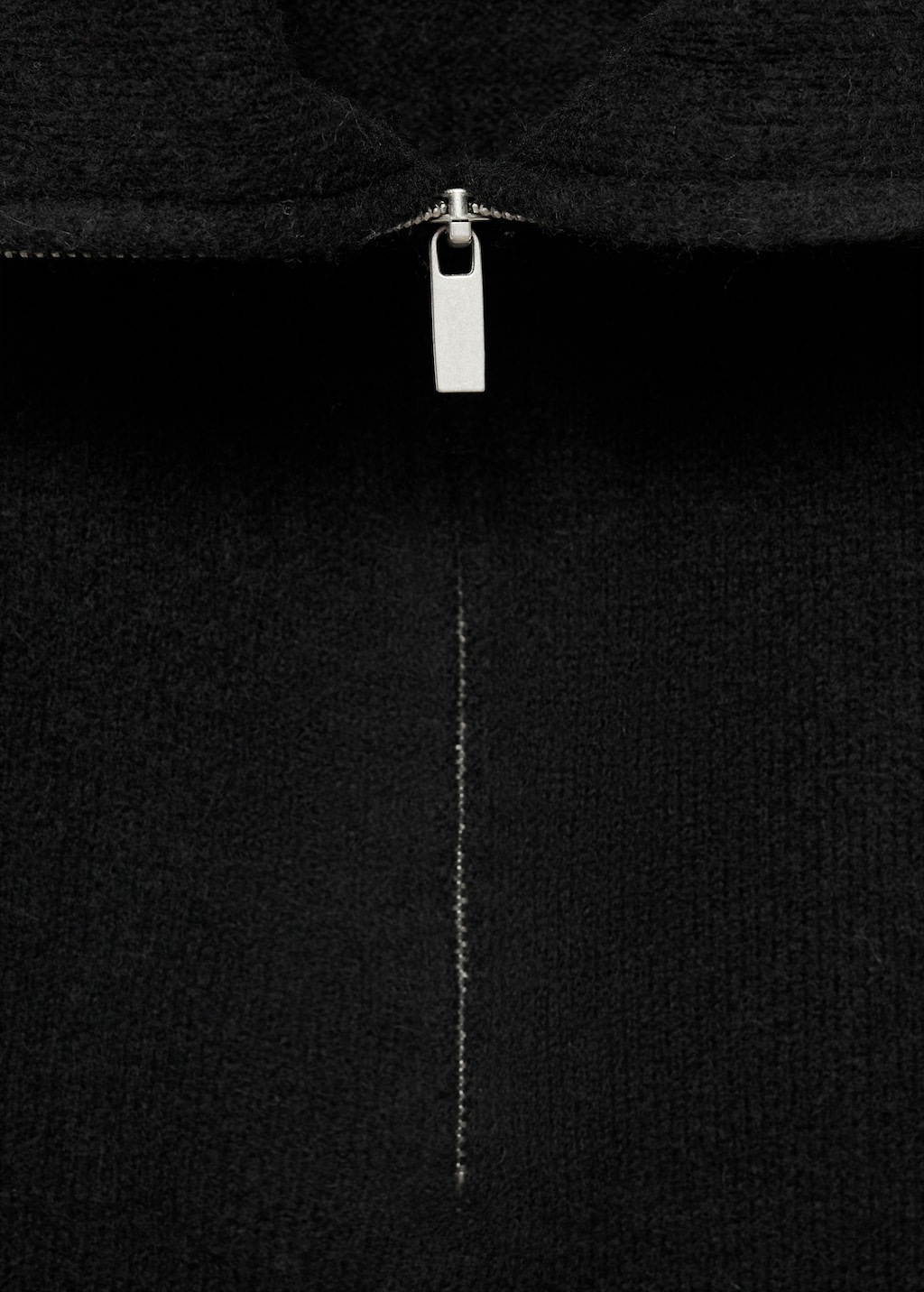 Perkins-neck knitted vest
