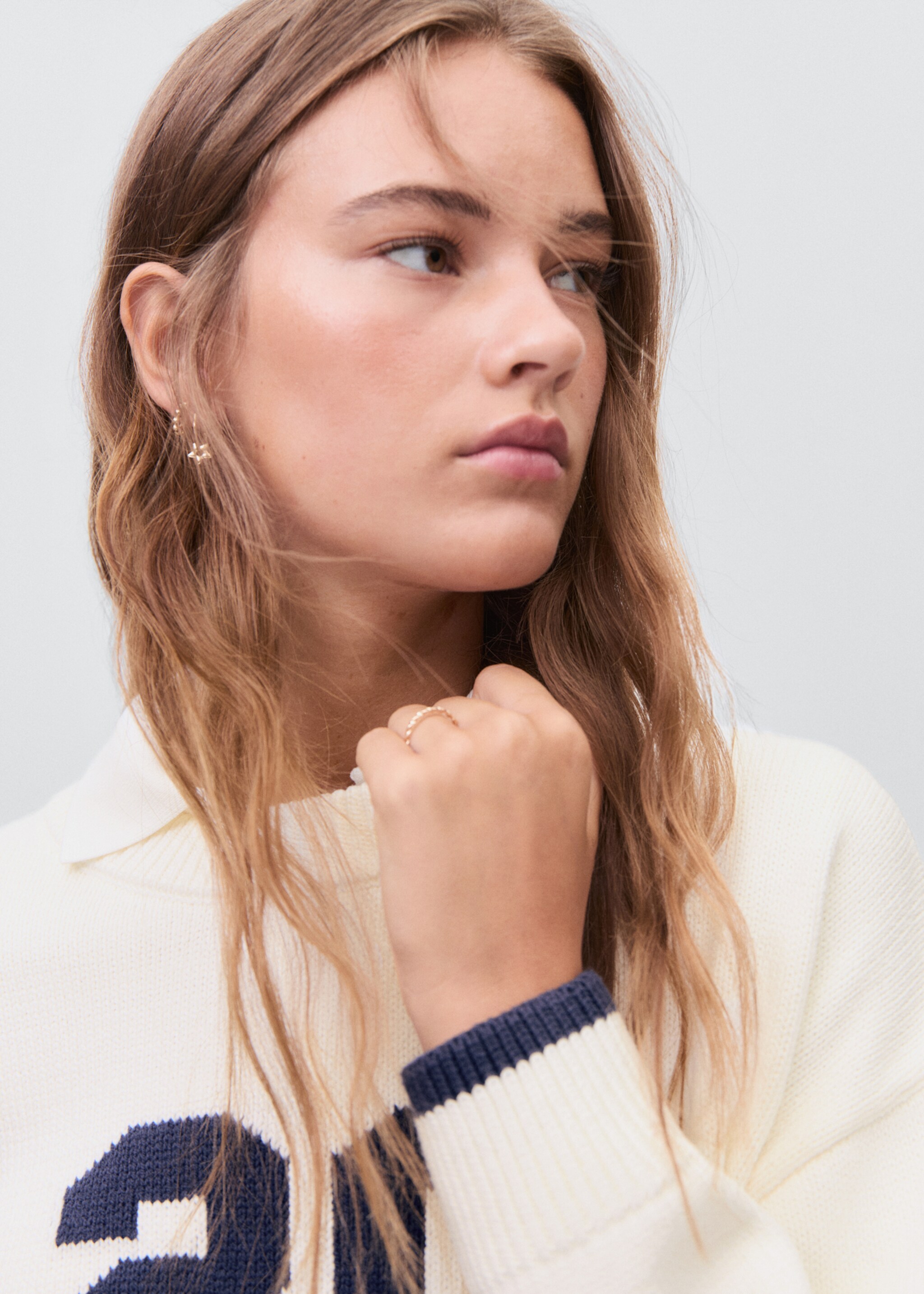 Knit embroidered sweater - Details of the article 1, White. Ref: 17005805-00.