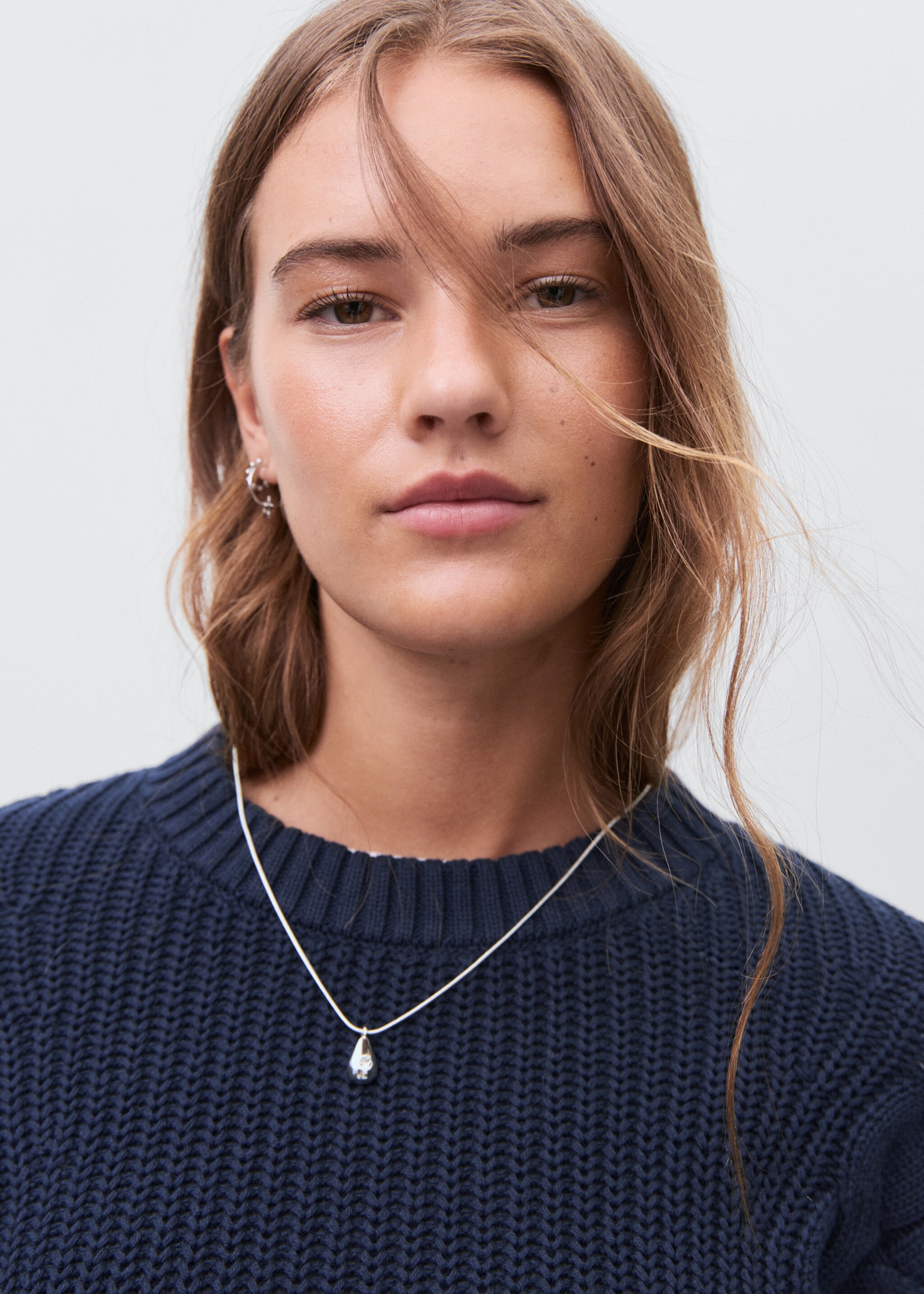 Braided knitted sweater - Details of the article 1, Navy. Ref: 17005808-00.