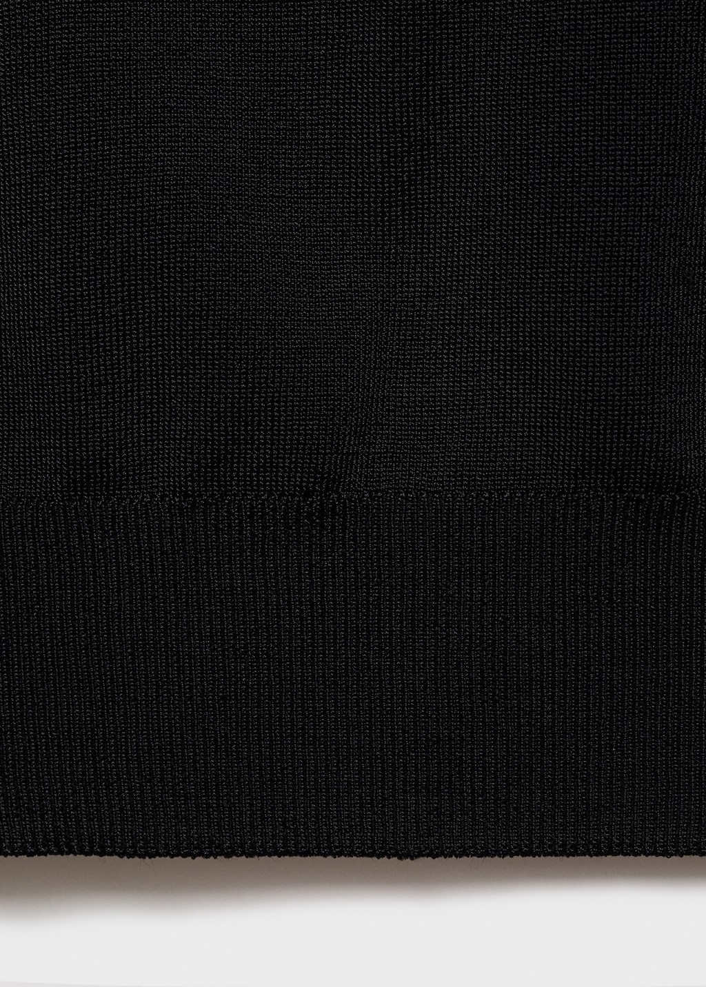 Short-sleeved sweater with metallic detail