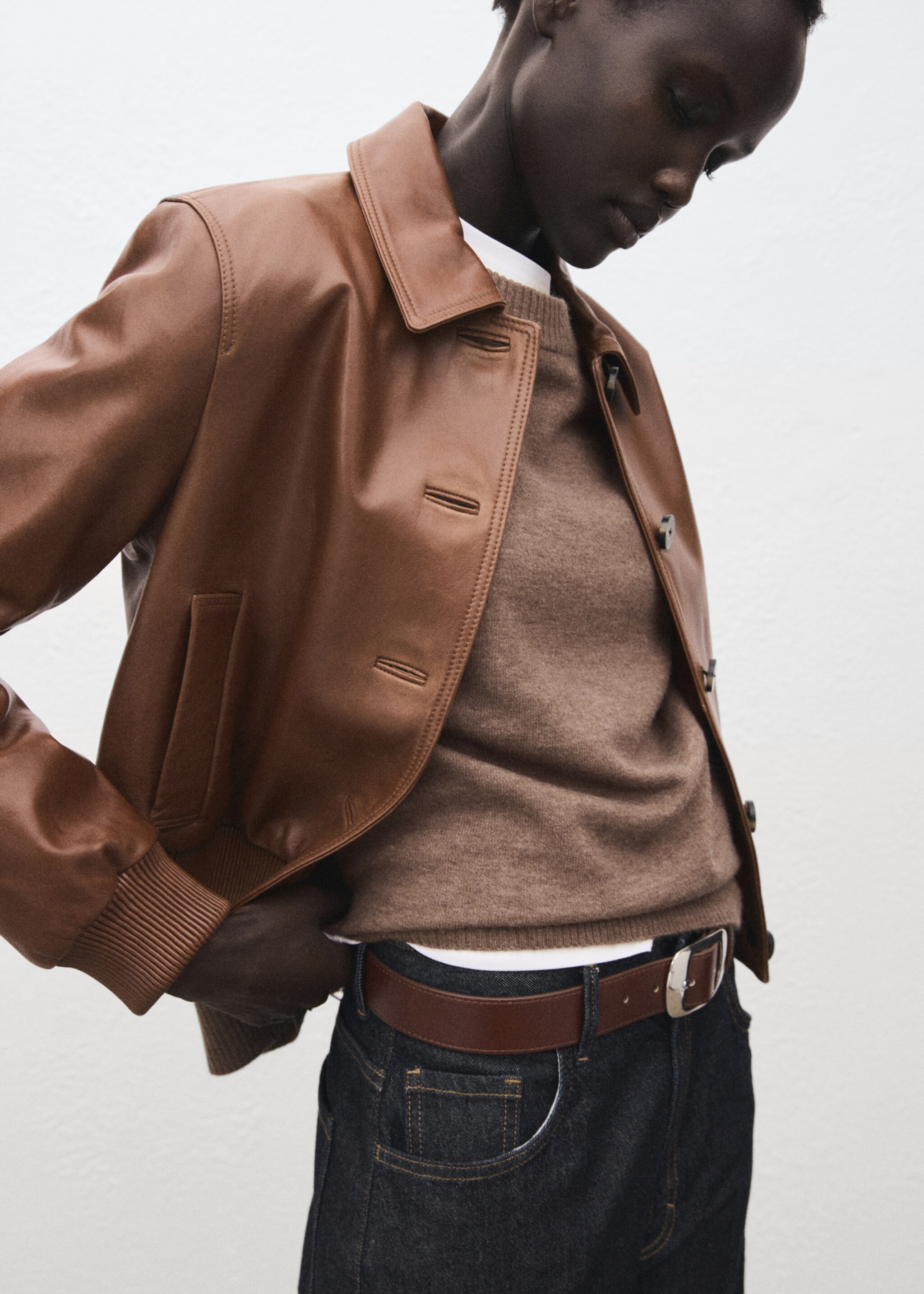 Oversized sweater with ribbed trim - Details of the article 6, Medium Brown. Ref: 17005812-00.