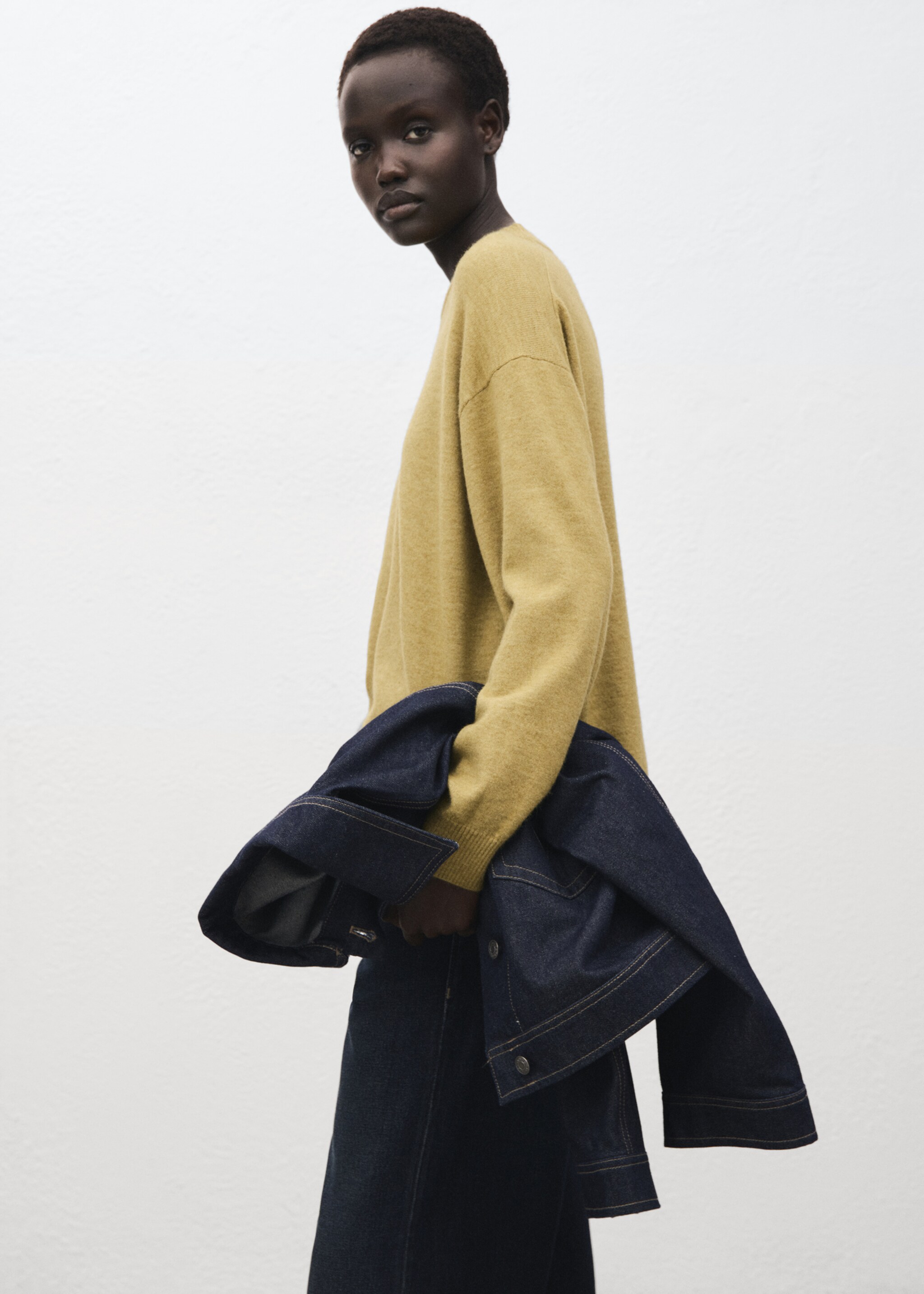 Oversized sweater with ribbed trim - Details of the article 2, Green. Ref: 17005812-00.