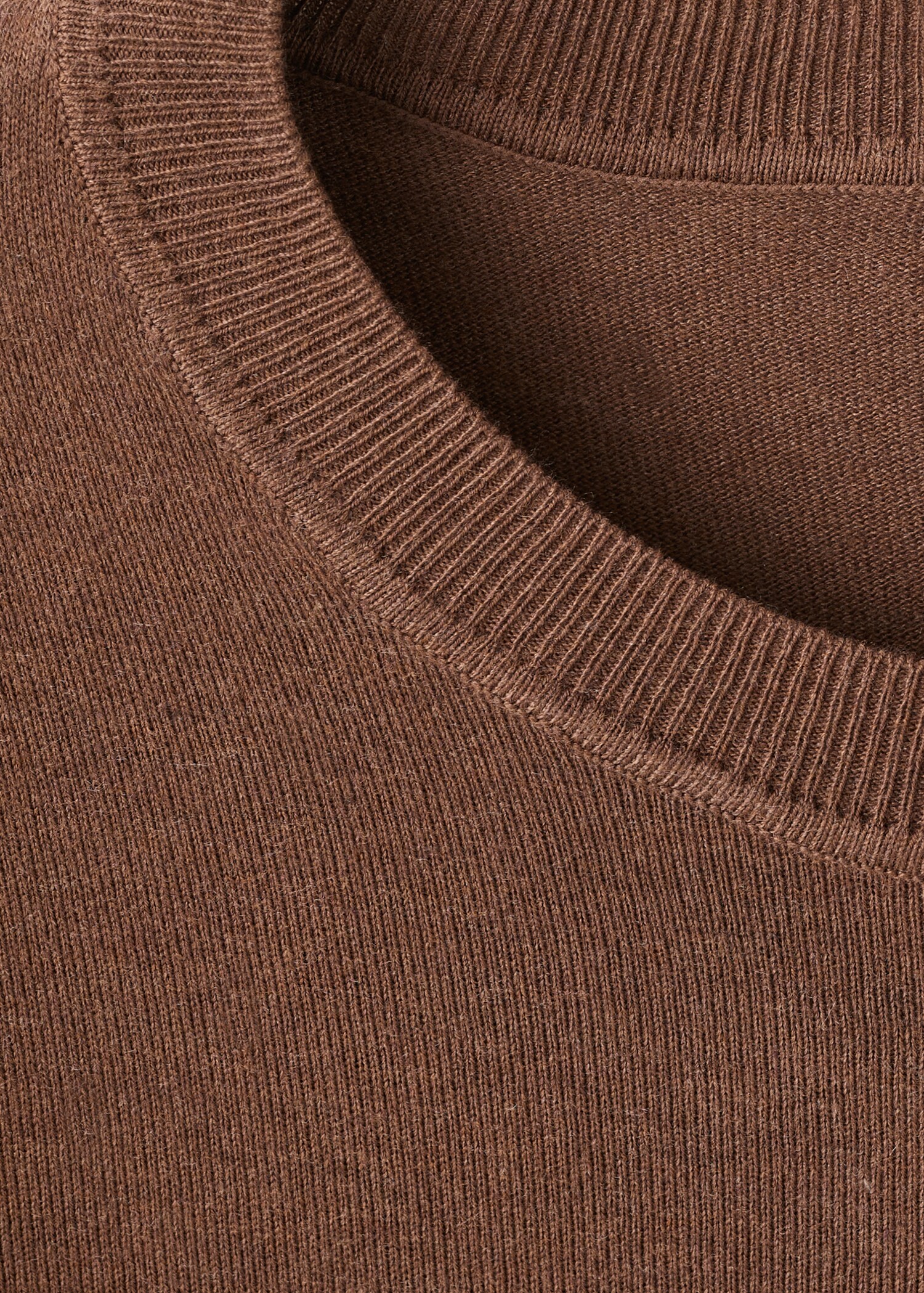 Pull-over maille fine col rond - Détail de l'article 8
