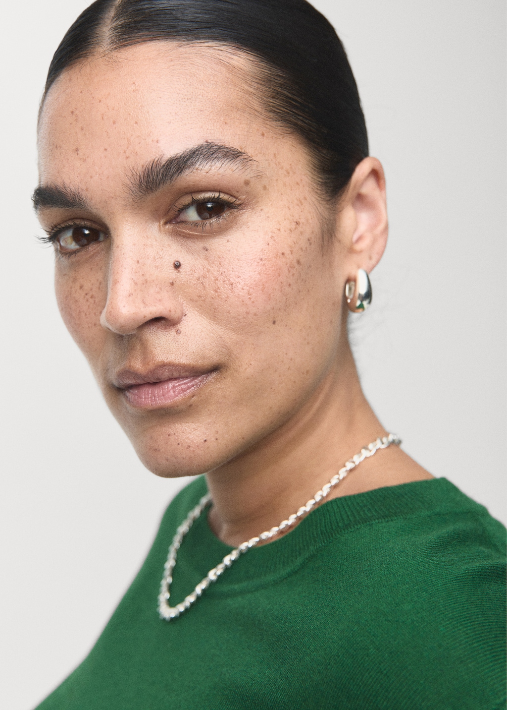 Fine-knit crew-neck sweater